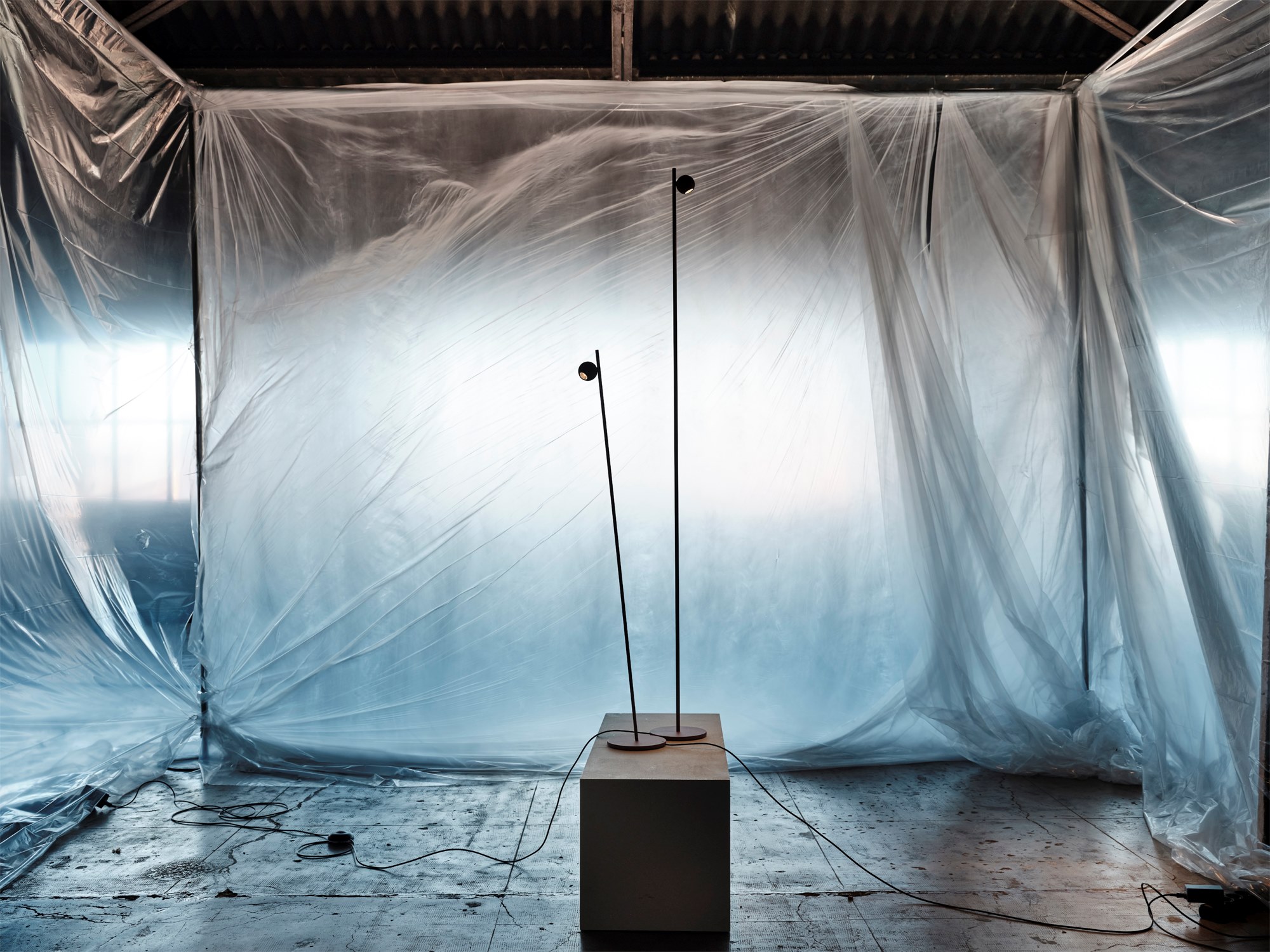 COMPASS P-4078 Floor lamp By Estiluz | design Nahtrang