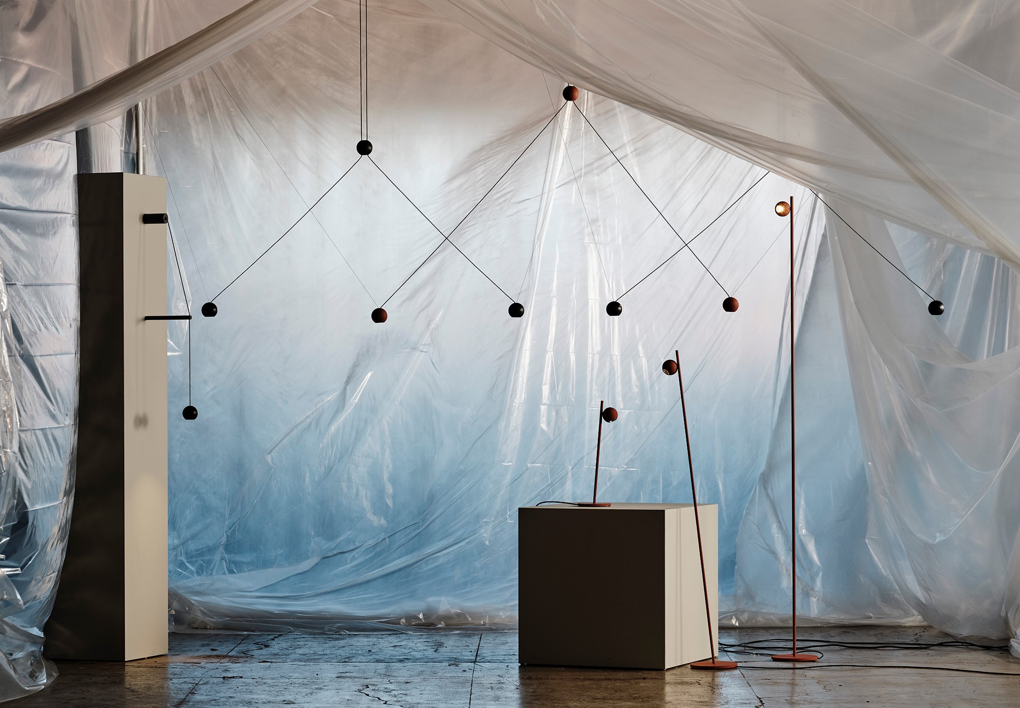 COMPASS P-4078 Floor lamp By Estiluz | design Nahtrang