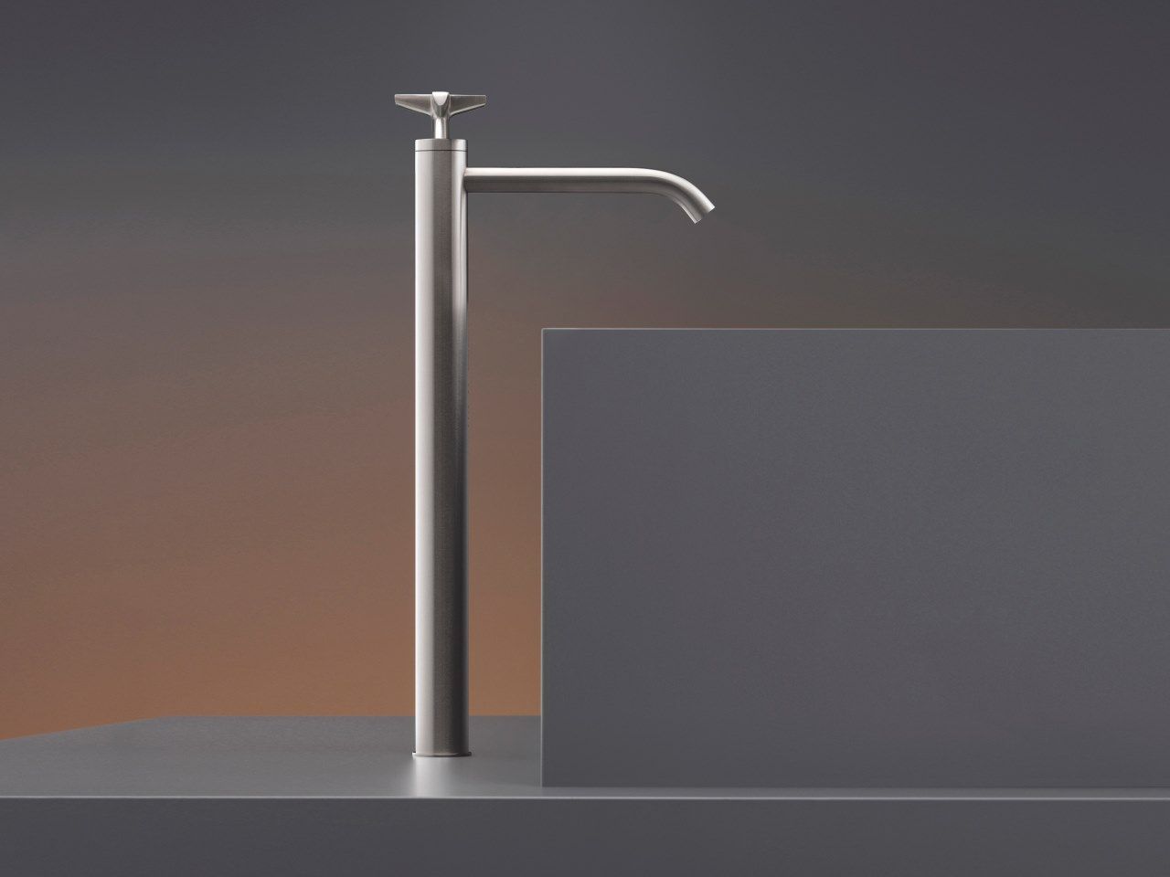 CROSS 46 by Ceadesign - Miscelatore per lavabo da piano idroprogressivo monoforo in acciaio inox