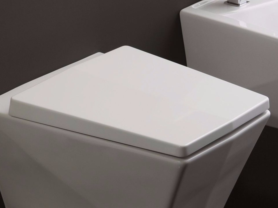 CRYSTAL Toilet seat By Olympia Ceramica design Francesco Lucchese