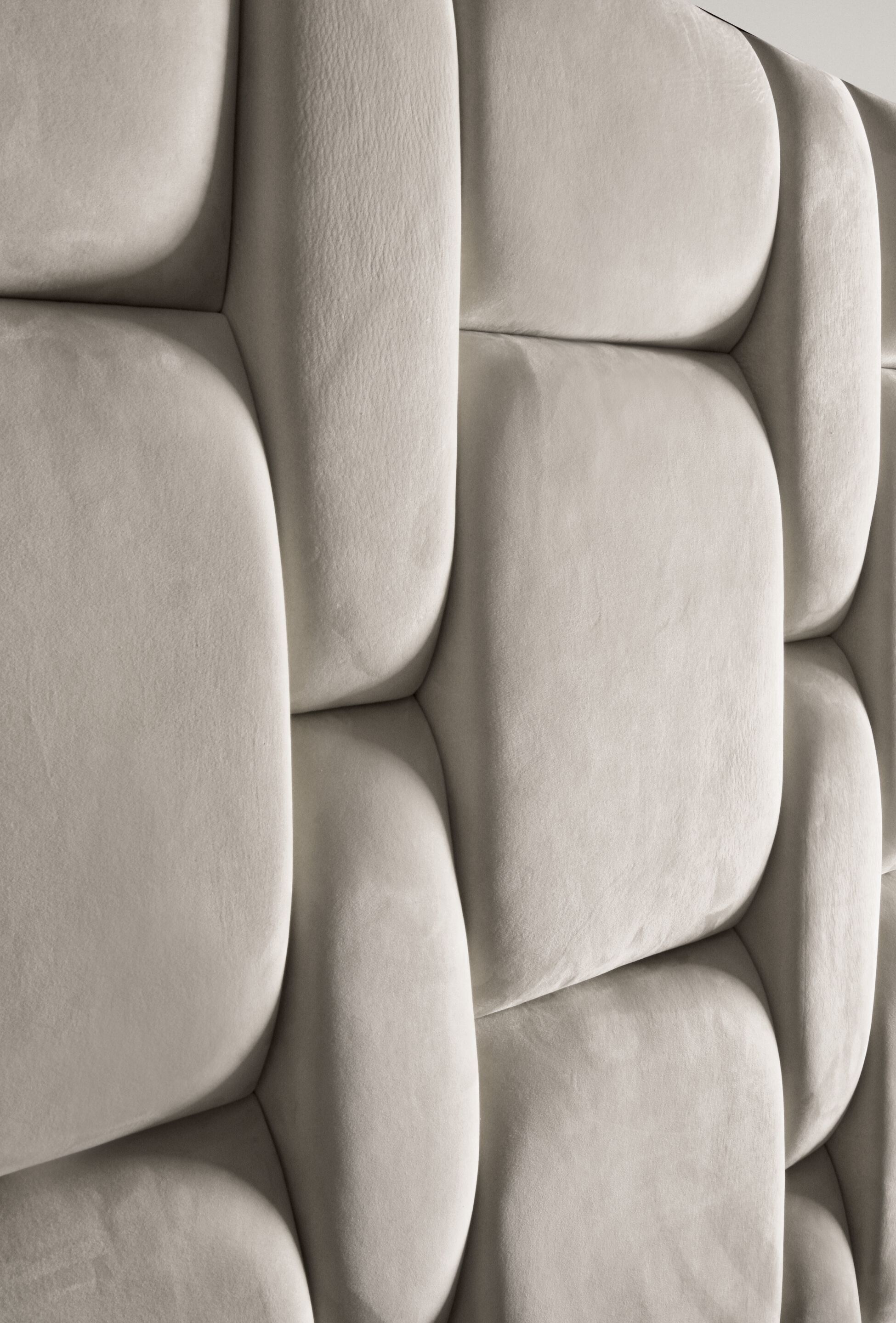 JUBILEE PLUS XL by Capital Collection - Letto king size in pelle con testiera imbottita - 7