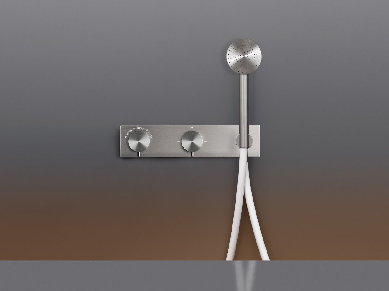 MILO360 161Y by Ceadesign - Miscelatore per vasca termostatico monocomando in acciaio inox con doccetta