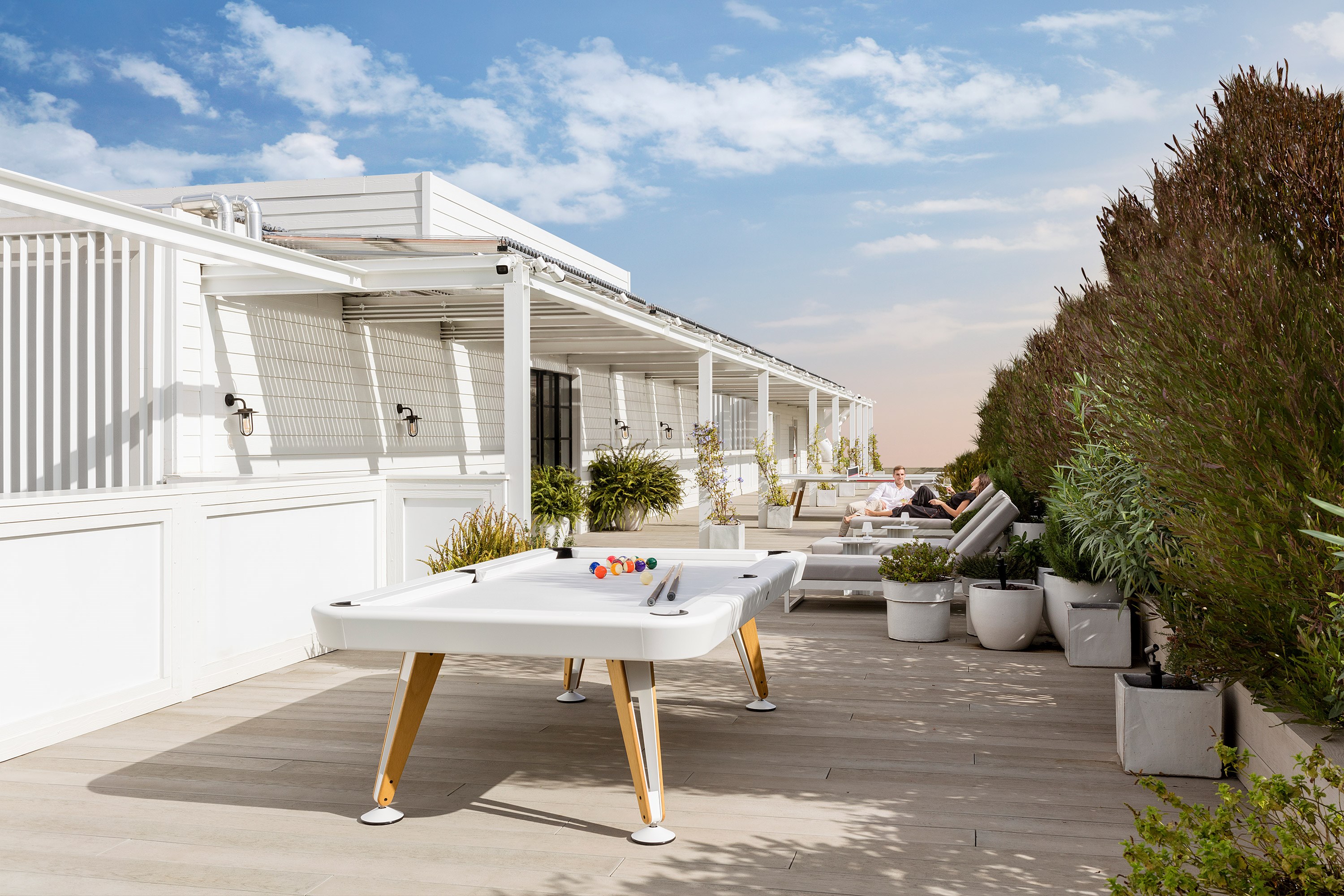 DIAGONAL OUTDOOR | Pool table Outdoor pool table in painted steel and ...