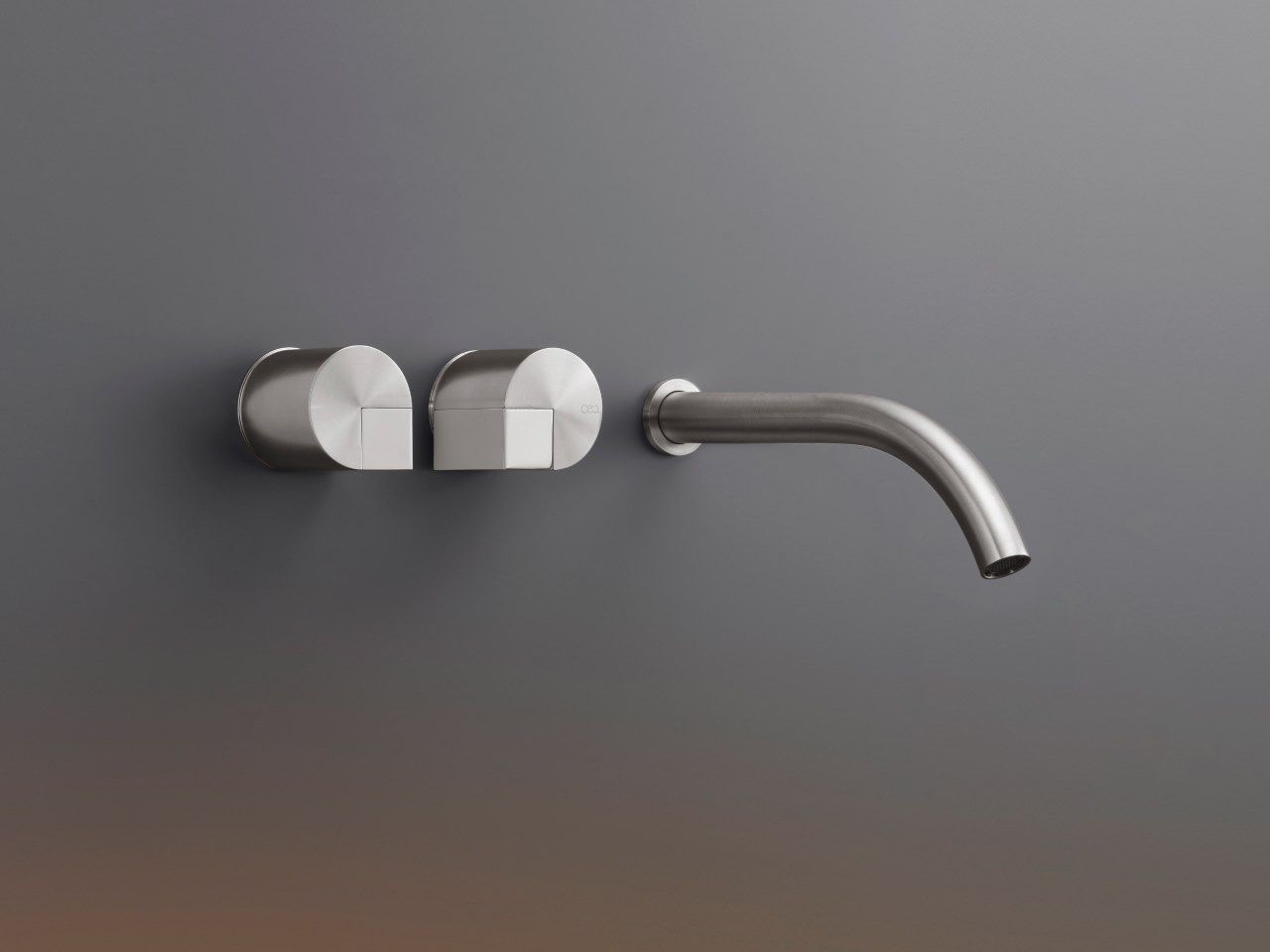 DUET 22 by Ceadesign - Gruppo 2 rubinetti apri/chiudi a parete