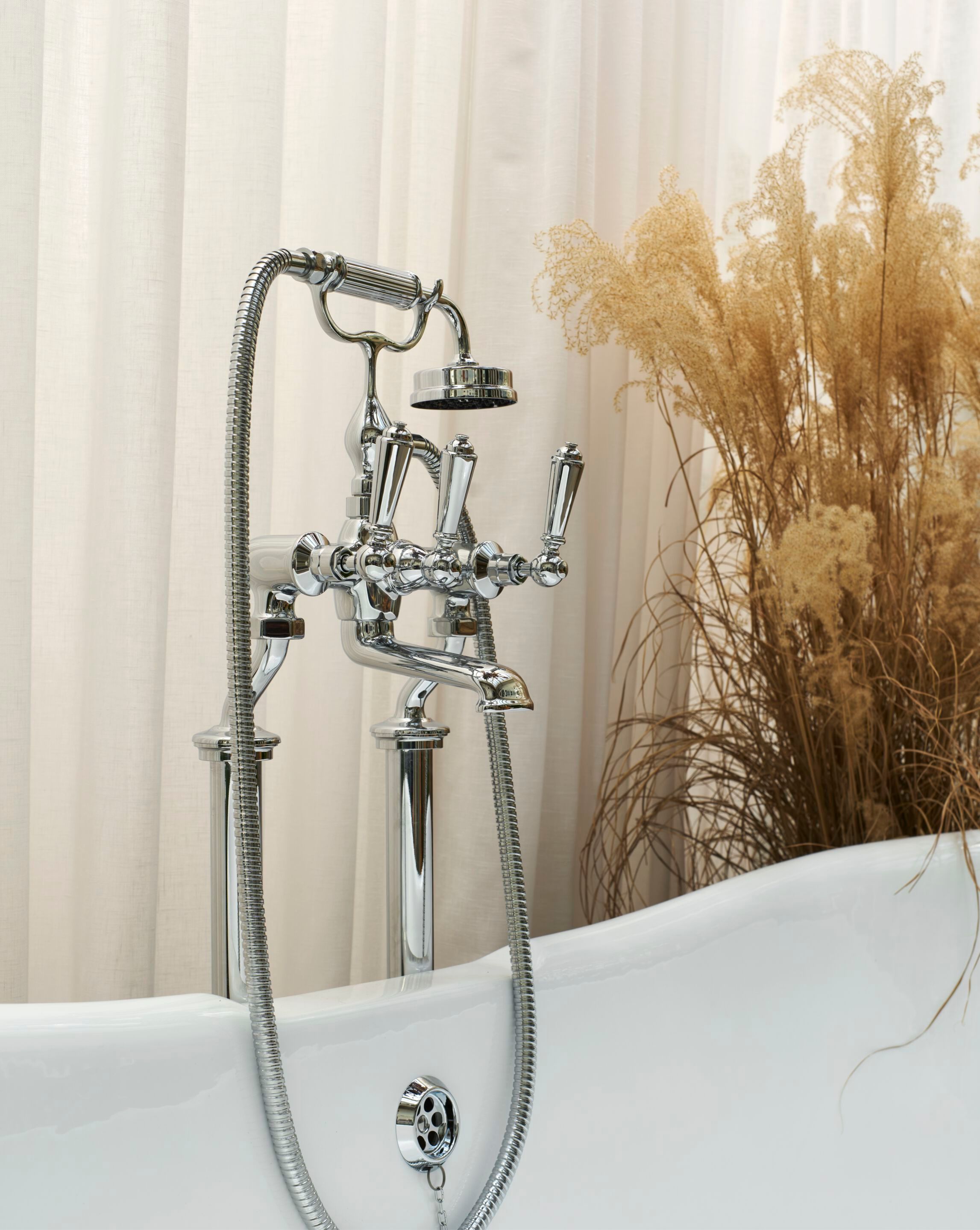 SIGNATURE by Devon&Devon - Rubinetto per vasca da terra con doccetta - 3