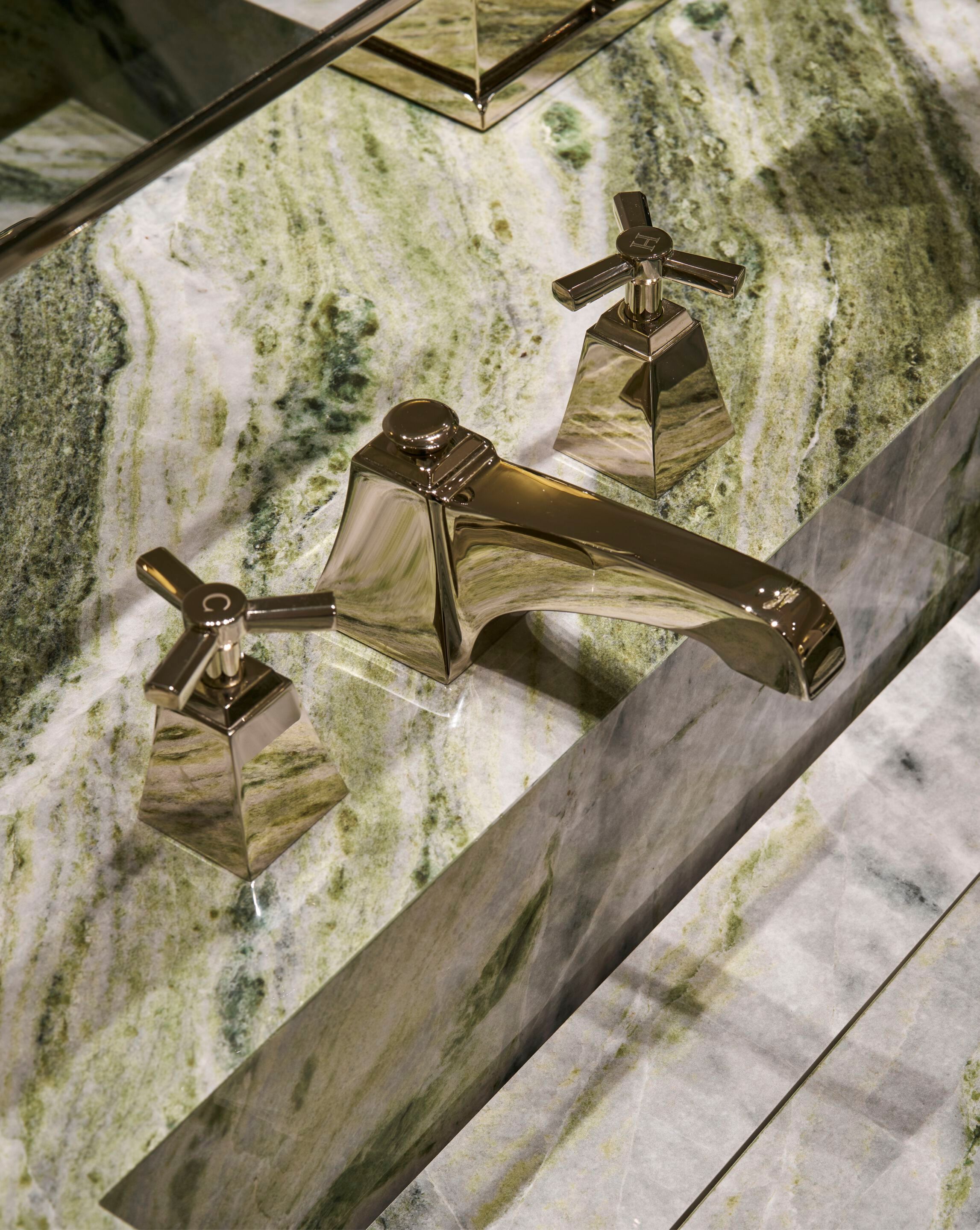 TIME by Devon&Devon - Rubinetto per lavabo a 3 fori da piano in ottone - 3