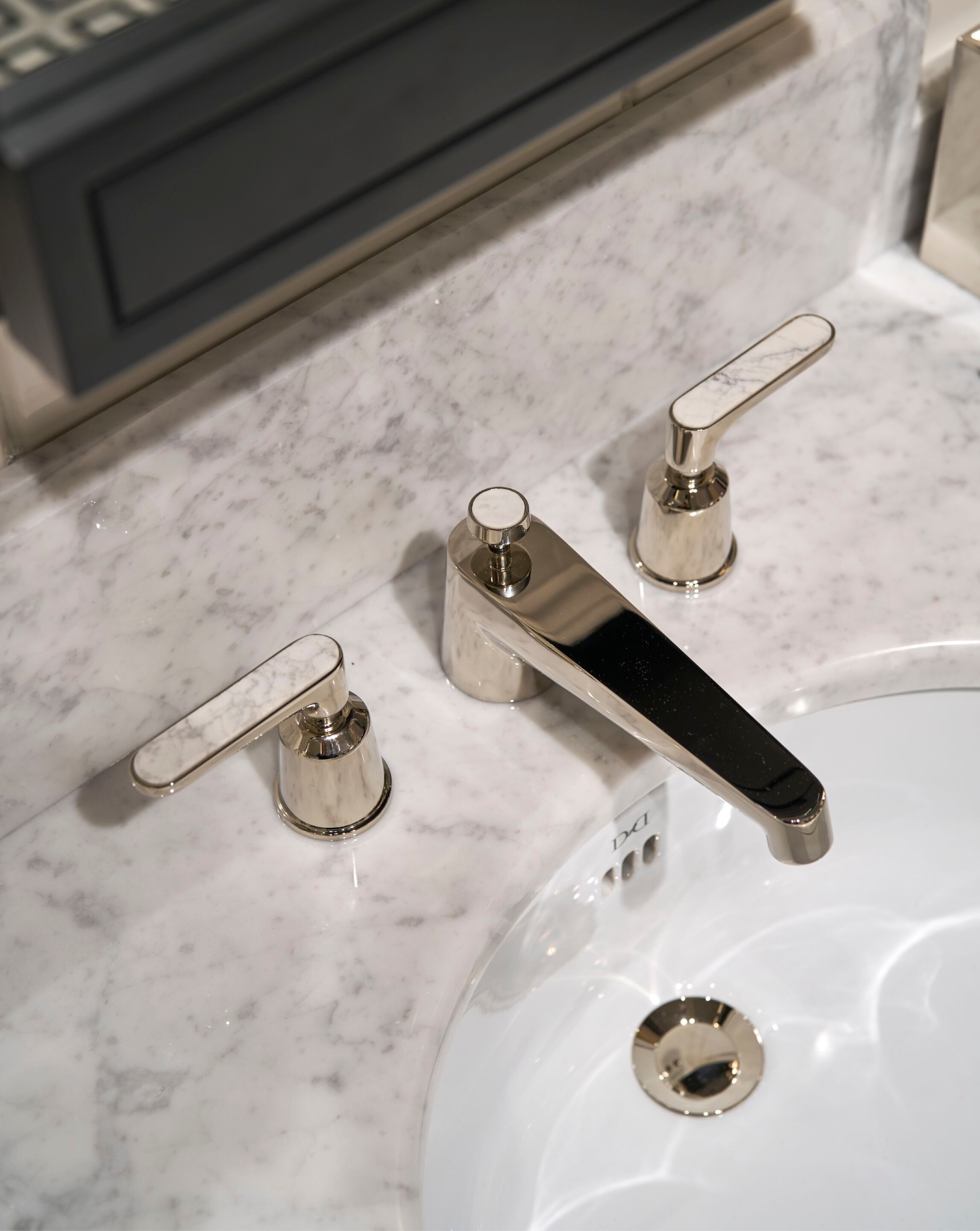 TWENTIES by Devon&Devon - Rubinetto per lavabo a 3 fori da piano - 3