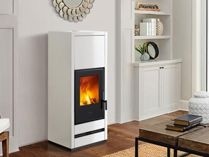 E928 M | Stufa by Piazzetta - Stufa a legna a parete classe A+