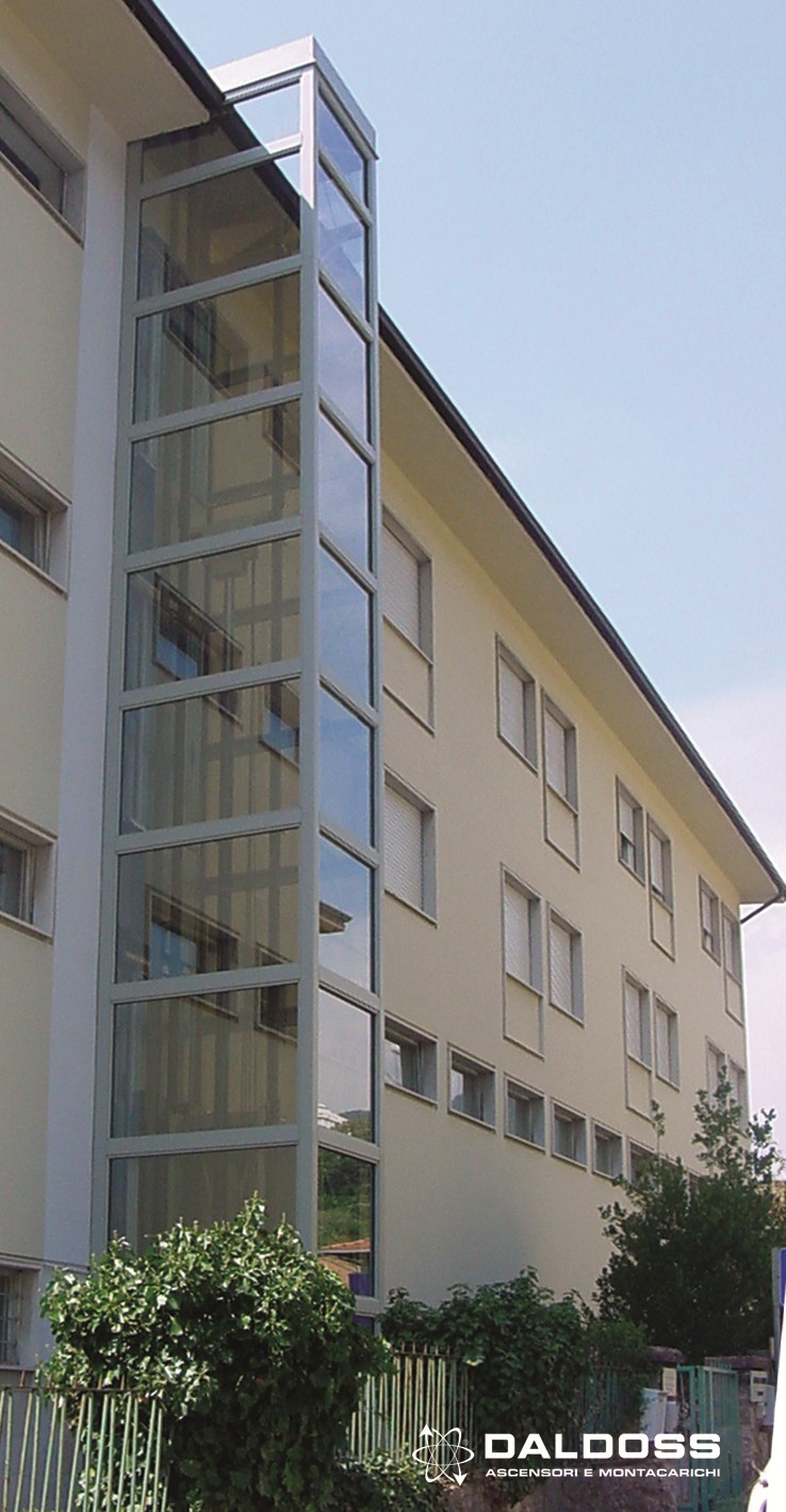 Electric Lifts / Hydraulic Lifts EASYGO By DALDOSS ELEVETRONIC