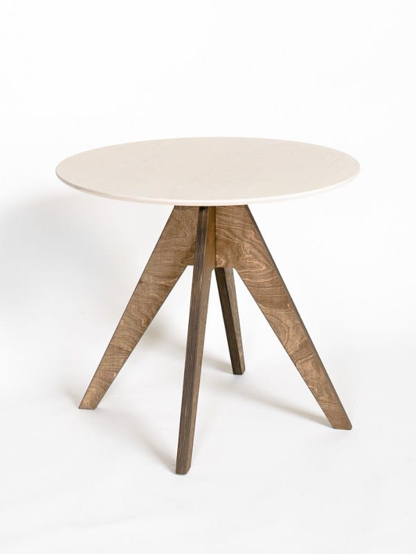 Lacquered round plywood dining table EDI By Radis design SylviaJohanna