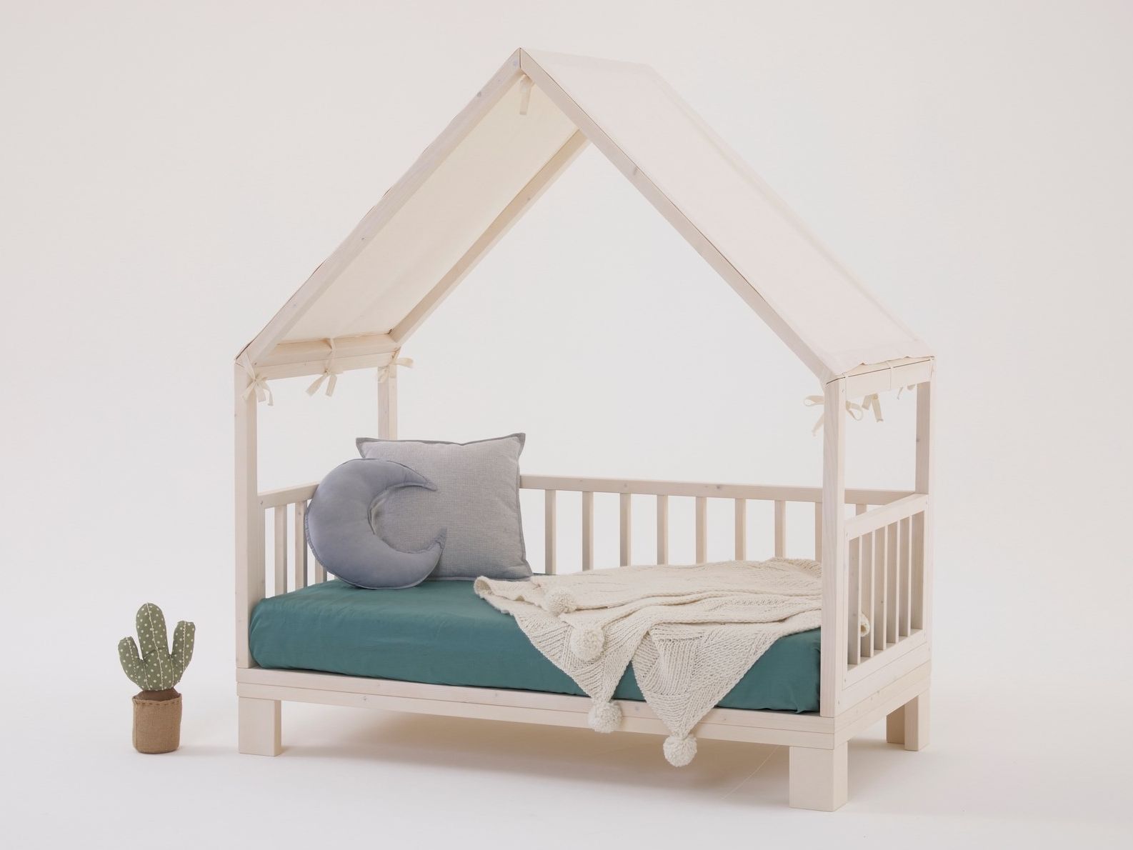 ETTINO Kids canopy bed By Ettomio