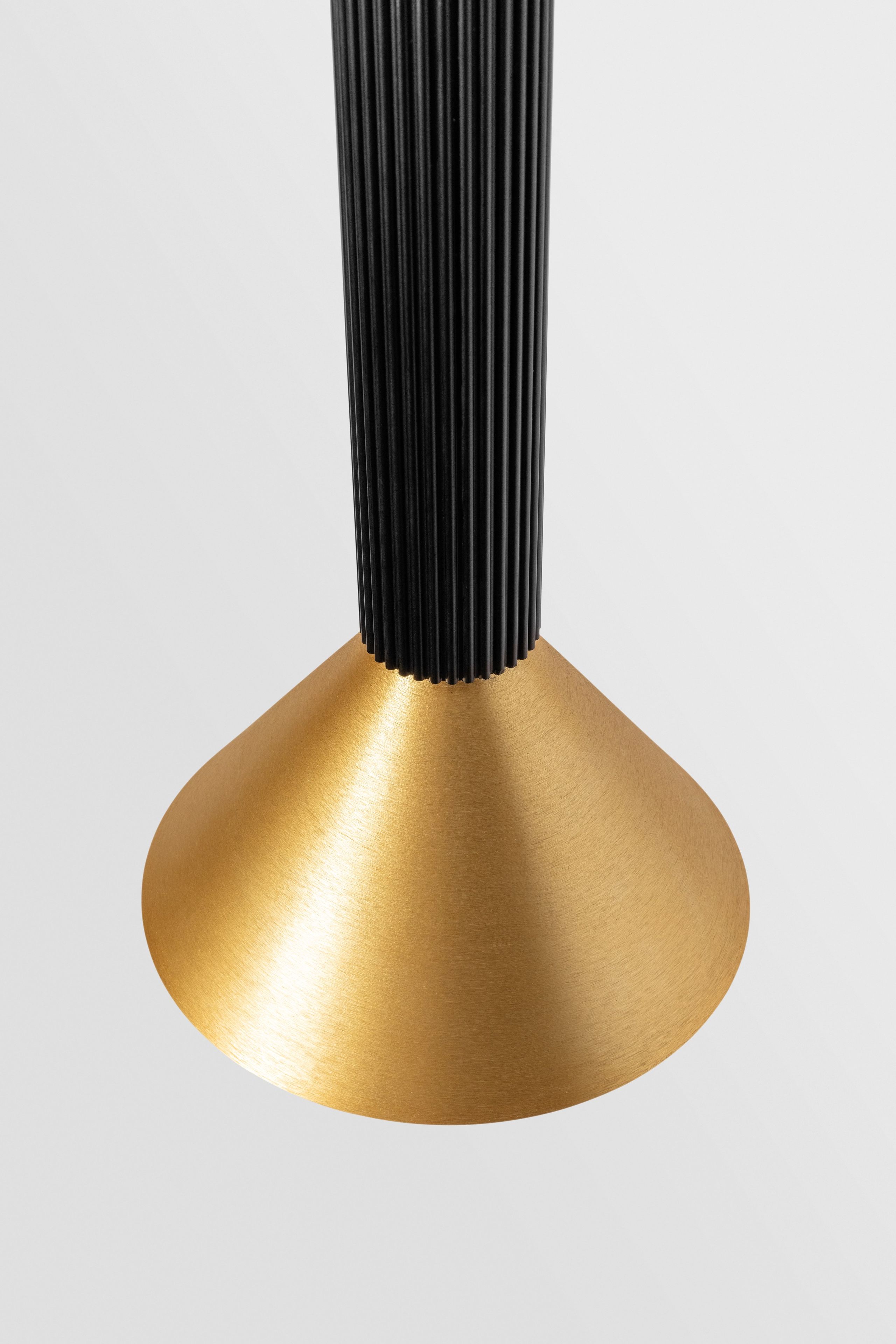 EXTRUDED 300 by Modular Lighting Instruments - Lampada a sospensione a LED - 35