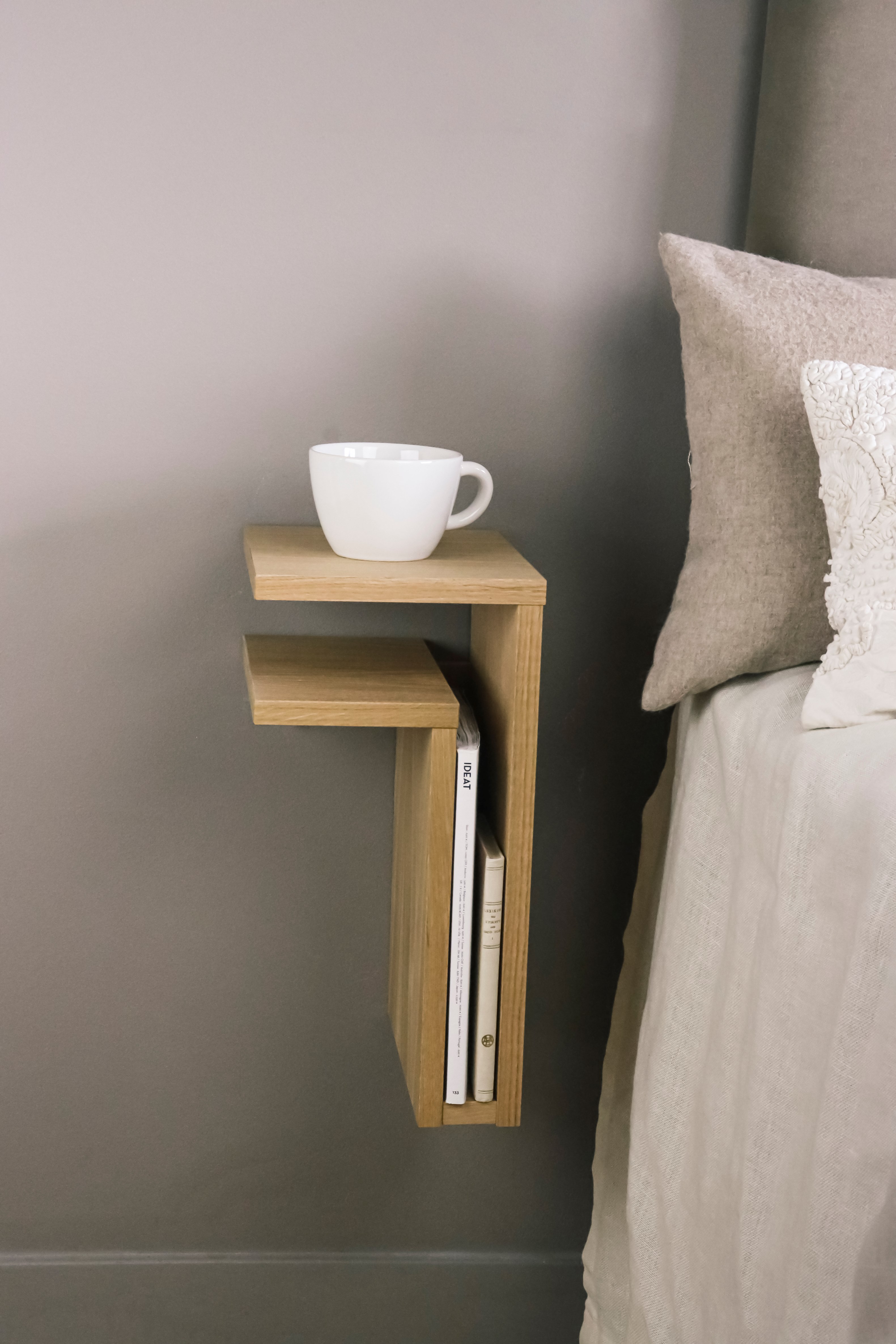 F SHELF Mesa de cabeceira By Maze