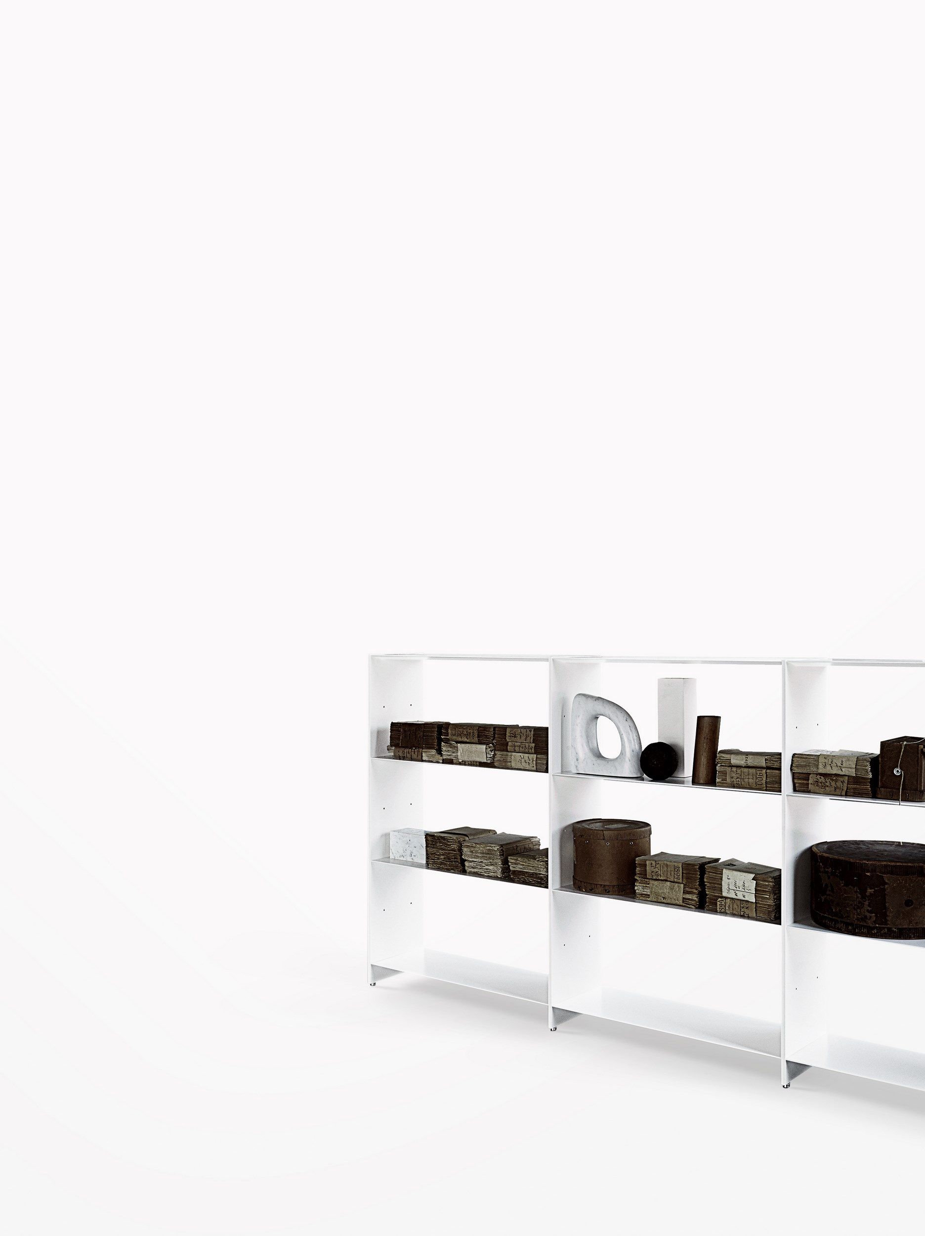 Sectional extruded aluminium shelving unit FILL By Desalto design Aldo