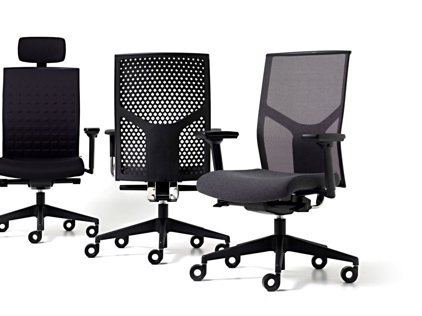 FIT Mesh office chair with armrests with 5Spoke base By Diemme