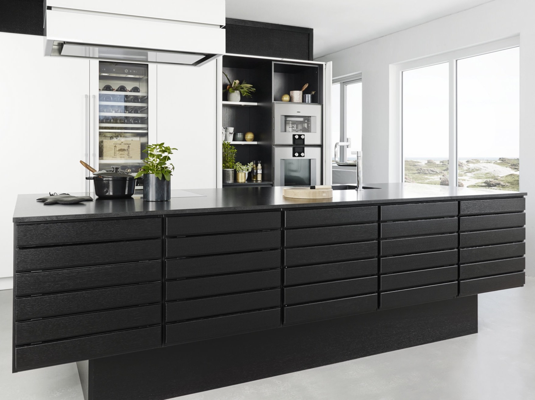 Solid wood kitchen with island FORM 1 - BLACK OAK By Multiform