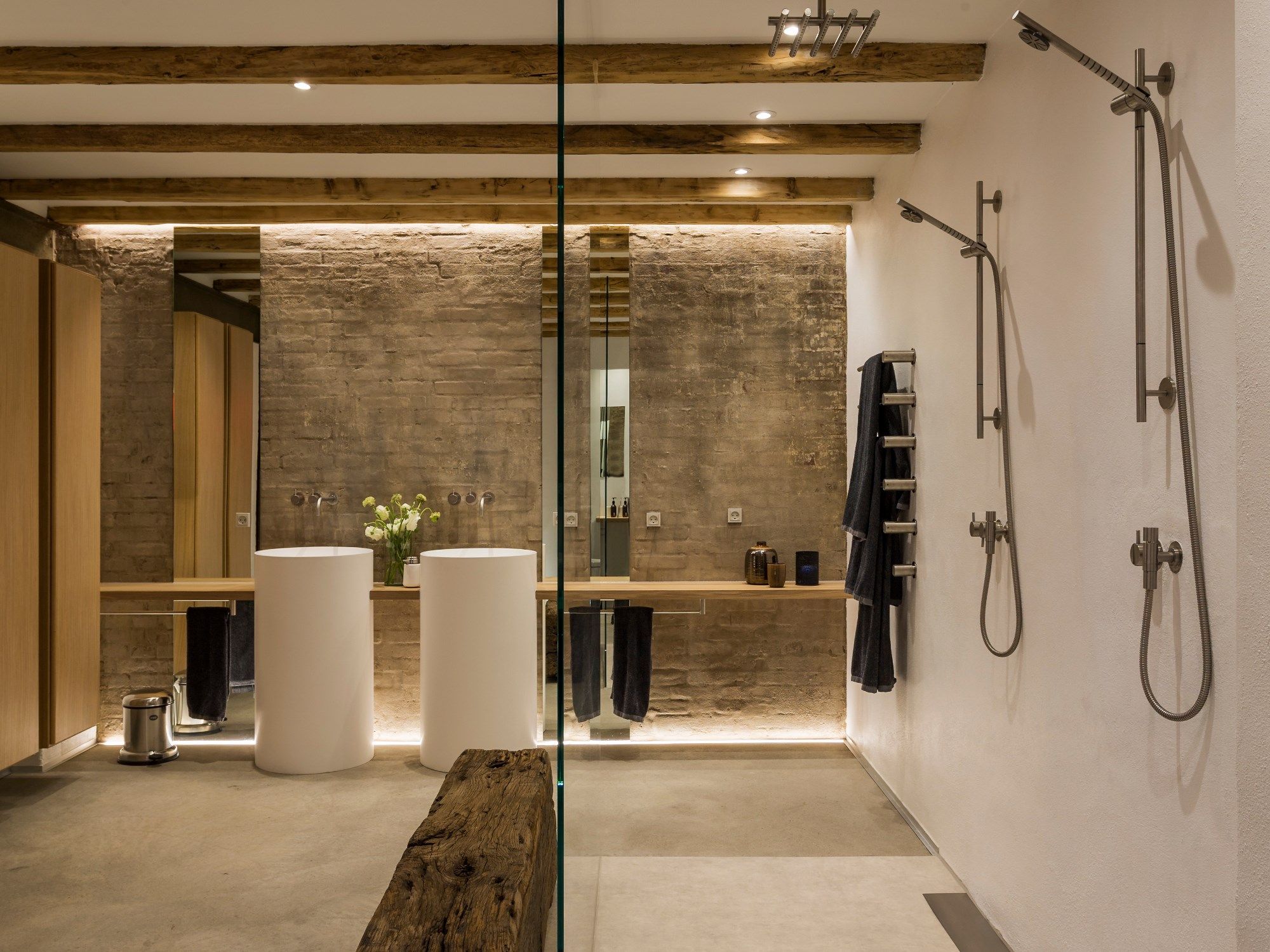 Bathroom furniture set FORM 1 WHITEPIGMENTED OAK By Multiform