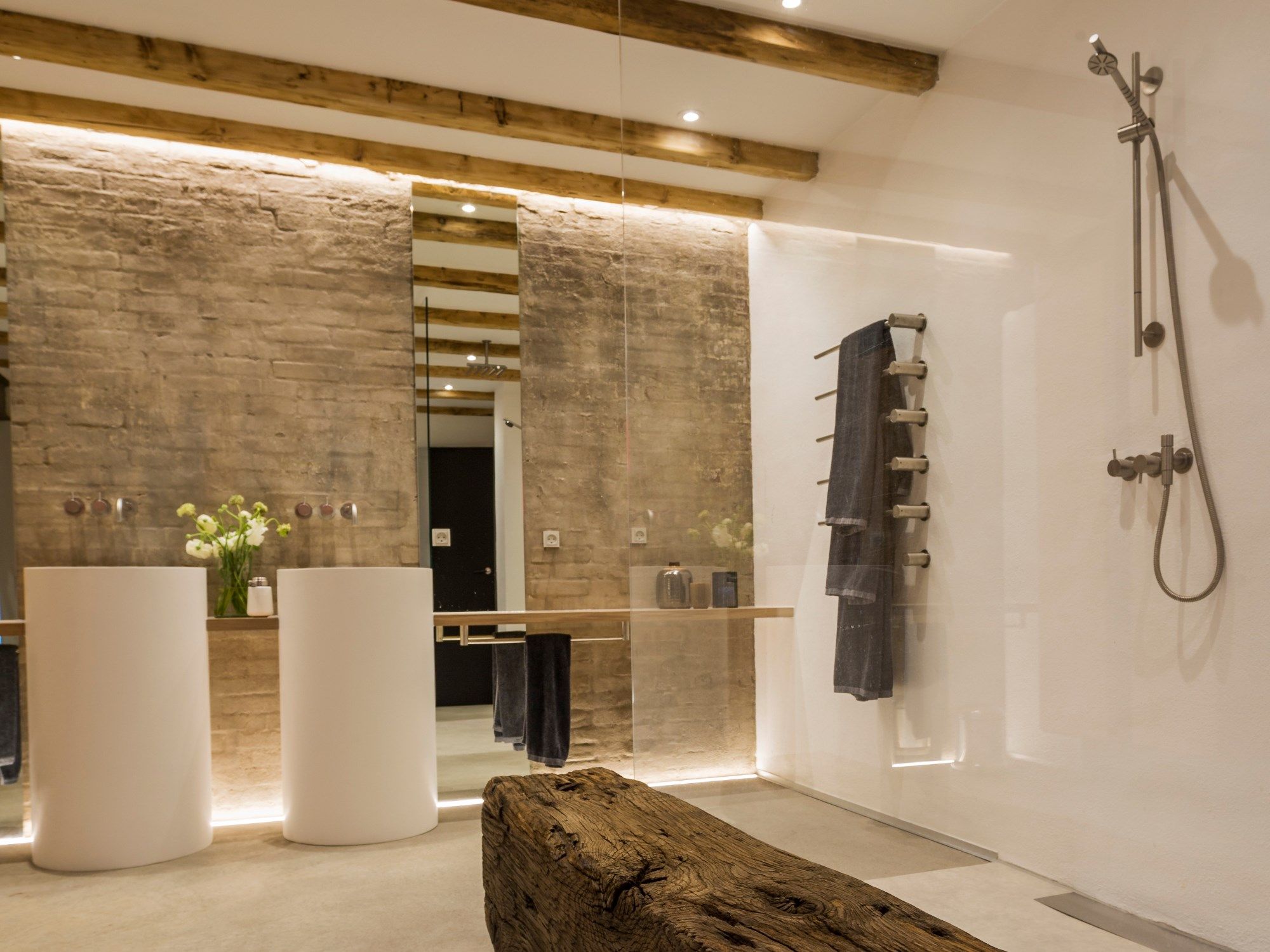 Bathroom furniture set FORM 1 WHITEPIGMENTED OAK By Multiform