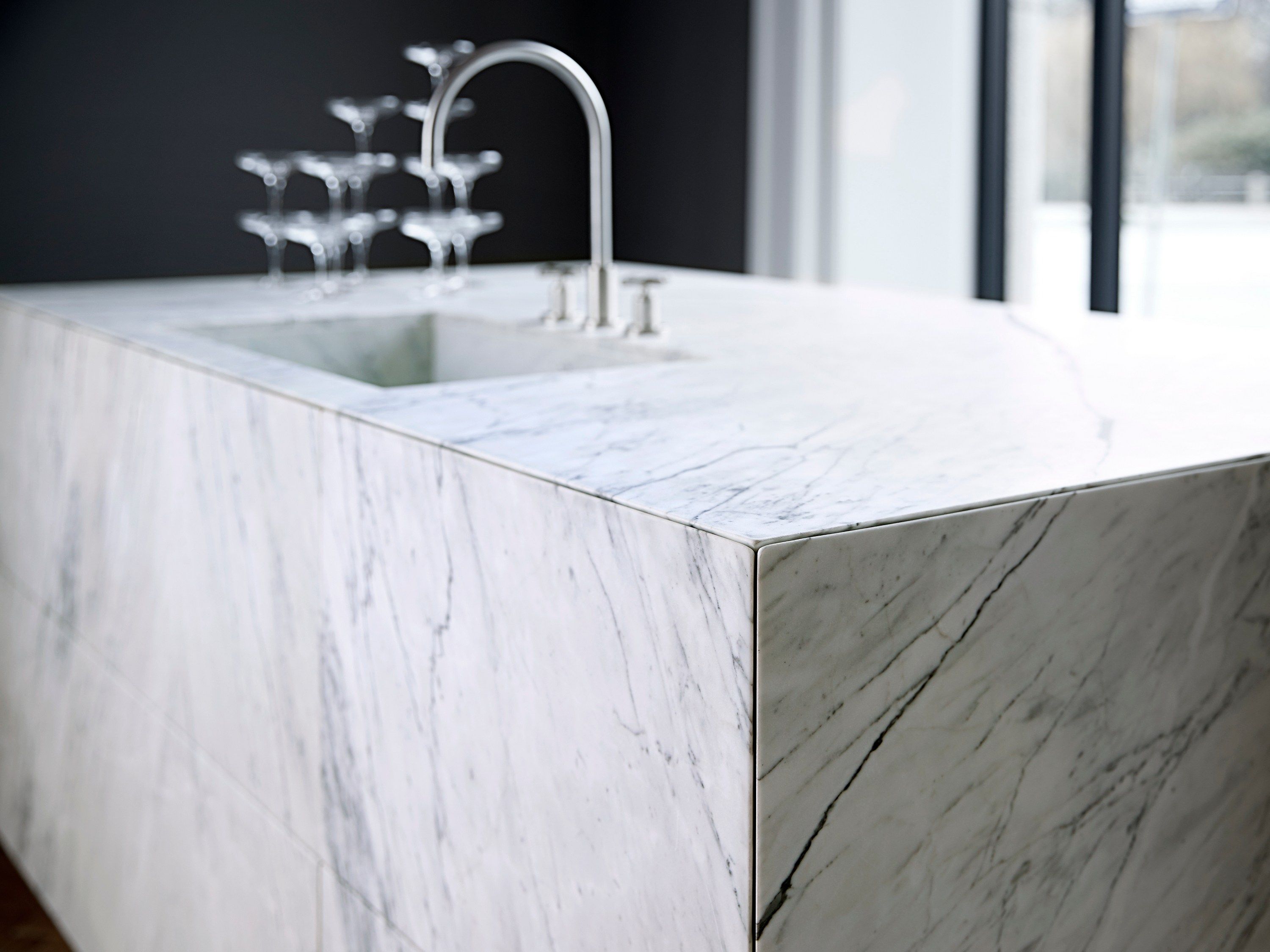 Marble kitchen FORM 45 - STATUARIO VENATO MARBLE By Multiform design ...
