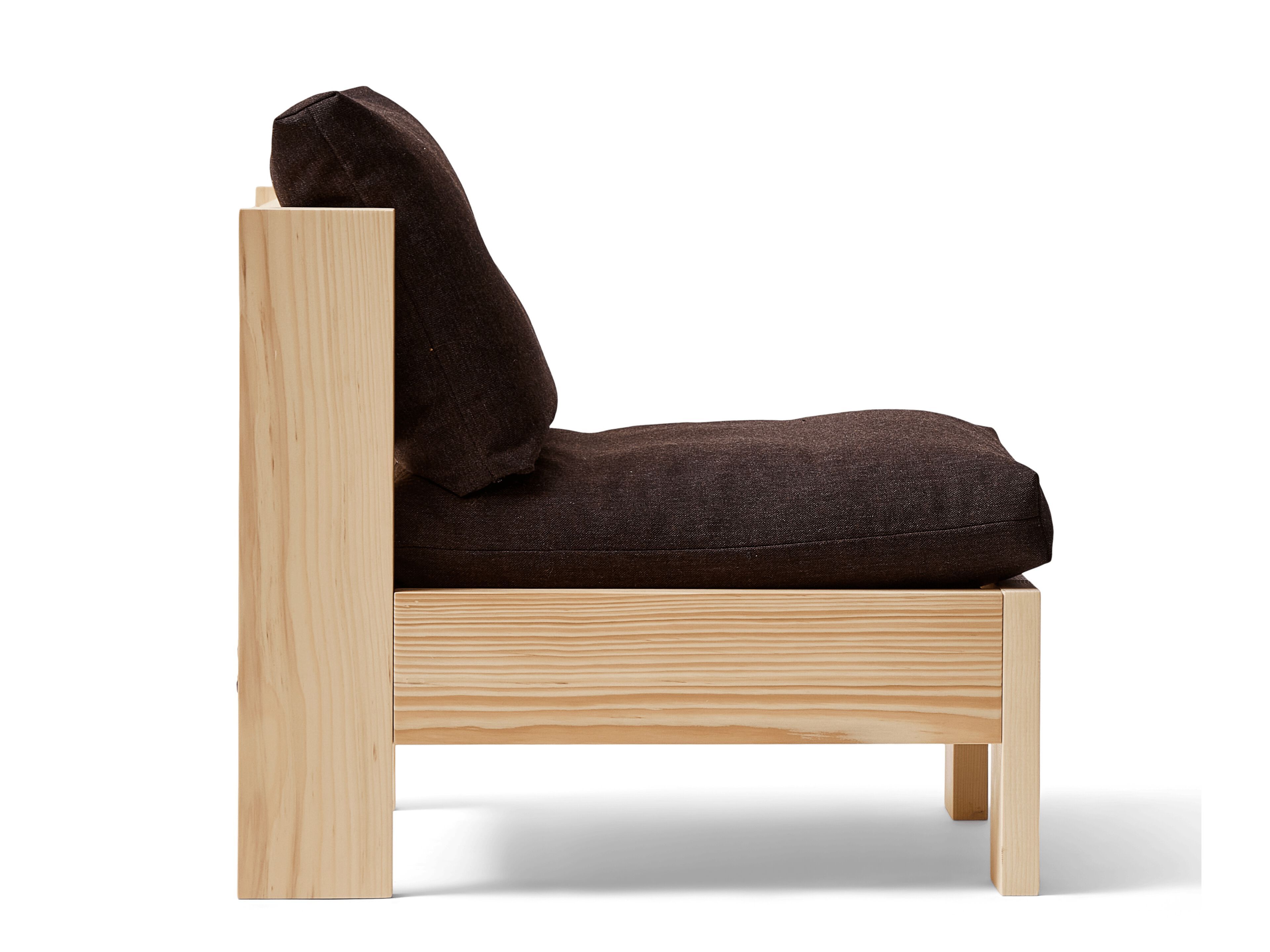 ICON by Form & Refine - Poltrona in legno e tessuto - 2