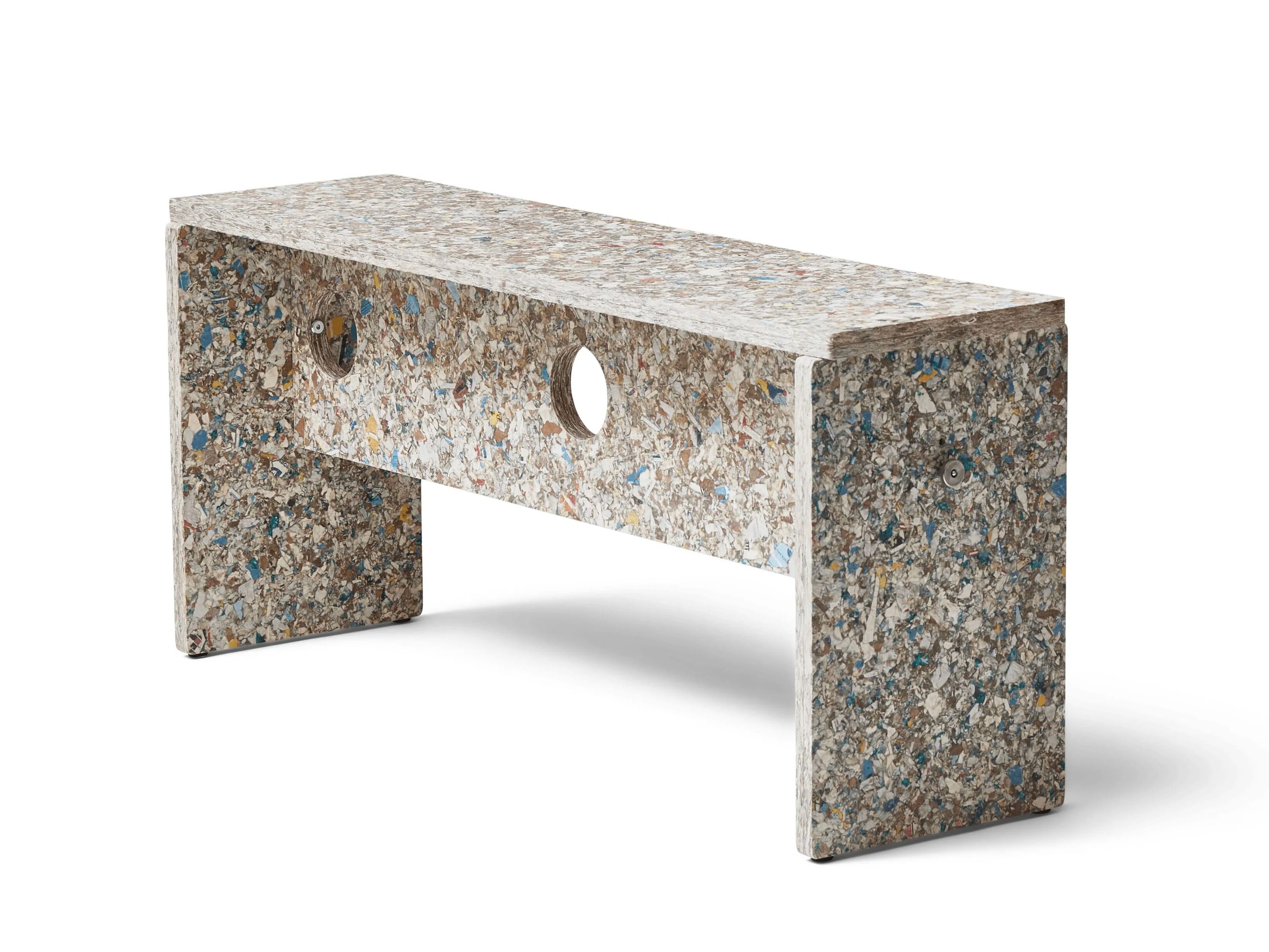 REMAKE by Form & Refine - Panca in materiale riciclato