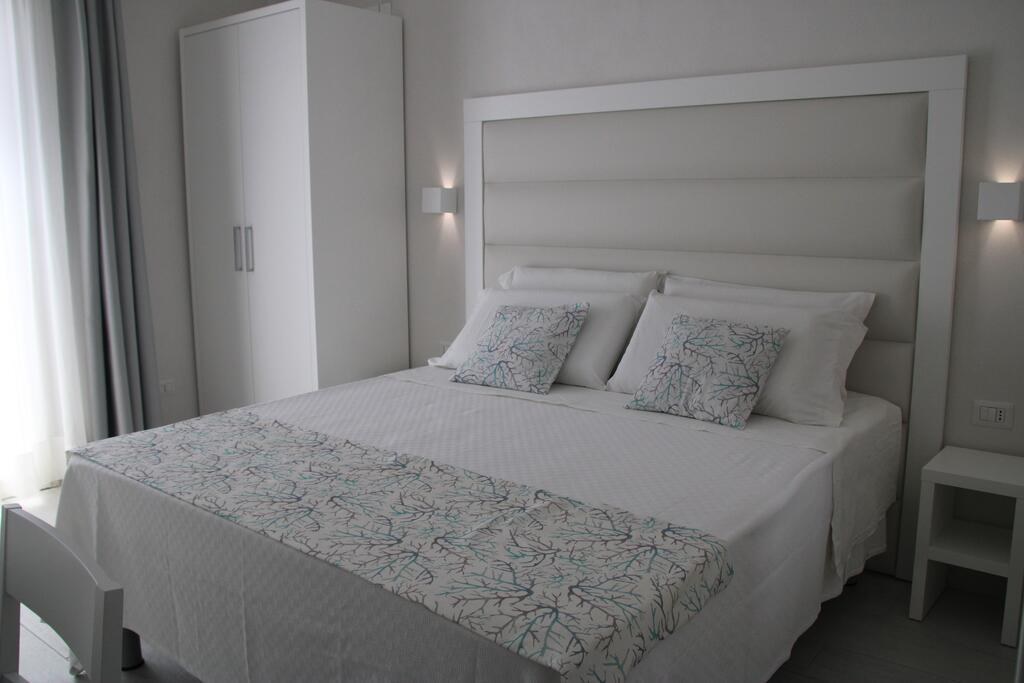 Hotel bedroom Furniture for hotel By Mobilspazio