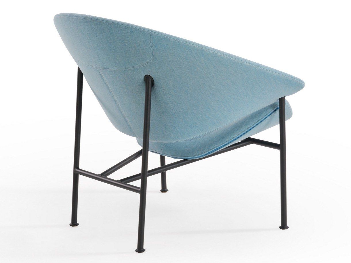 GLIDER Fabric armchair By Artifort