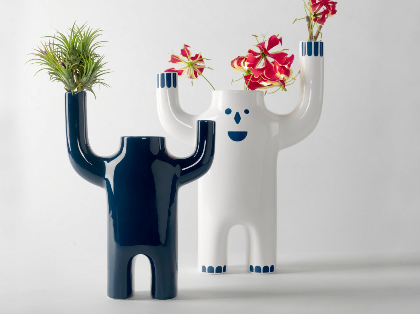 HAPPY SUSTO Vase By BD Barcelona Design | design Jaime Hayon