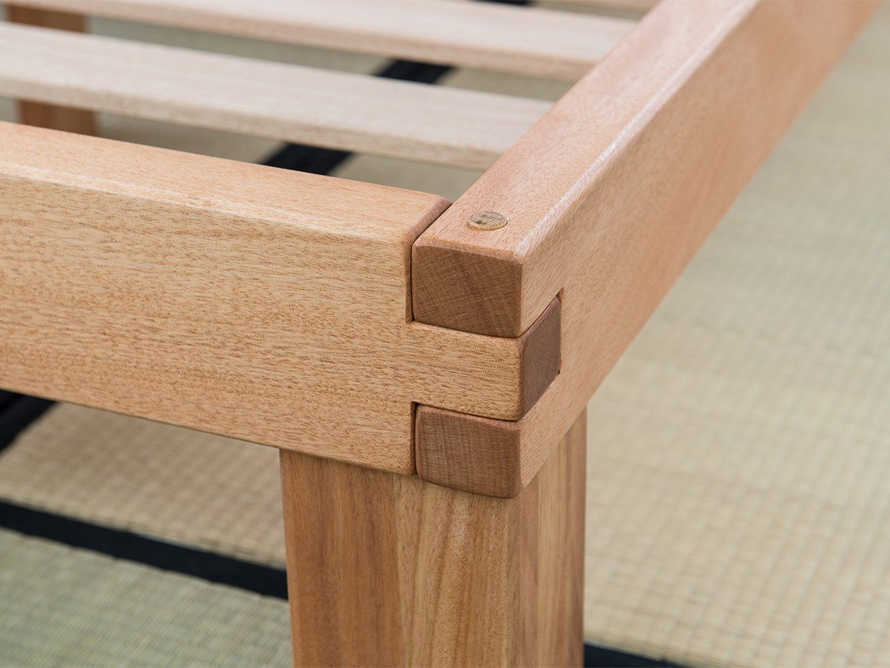 HIRO Bed Tatami solid wood double bed By Vivere Zen