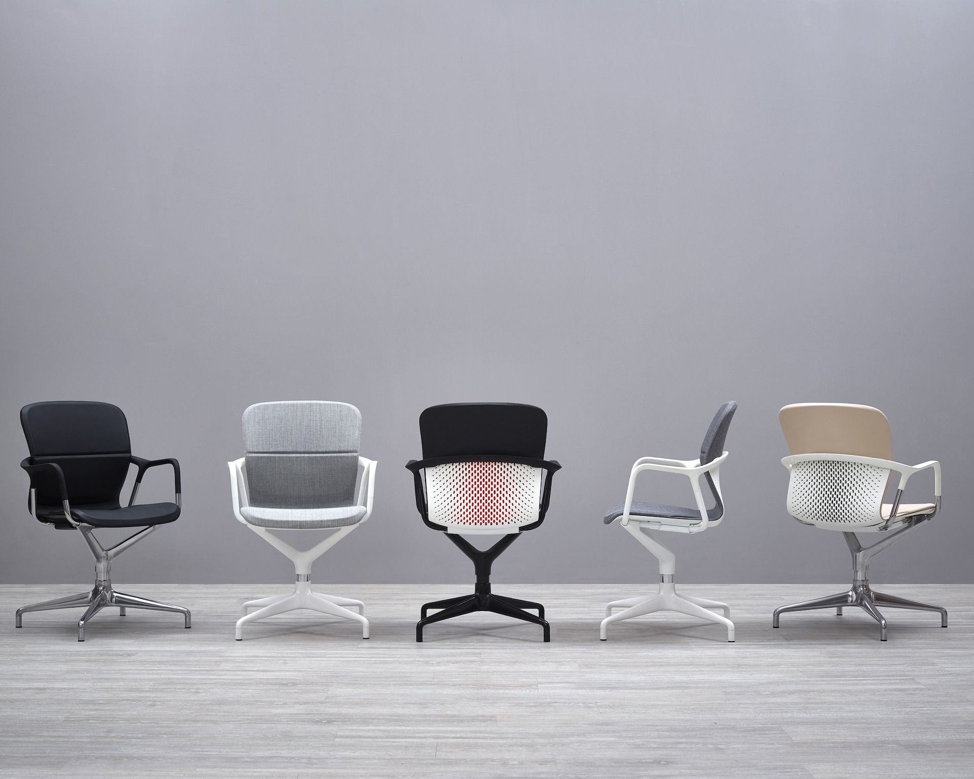 KEYN Swivel with 4spoke base chair By Herman Miller design forpeople