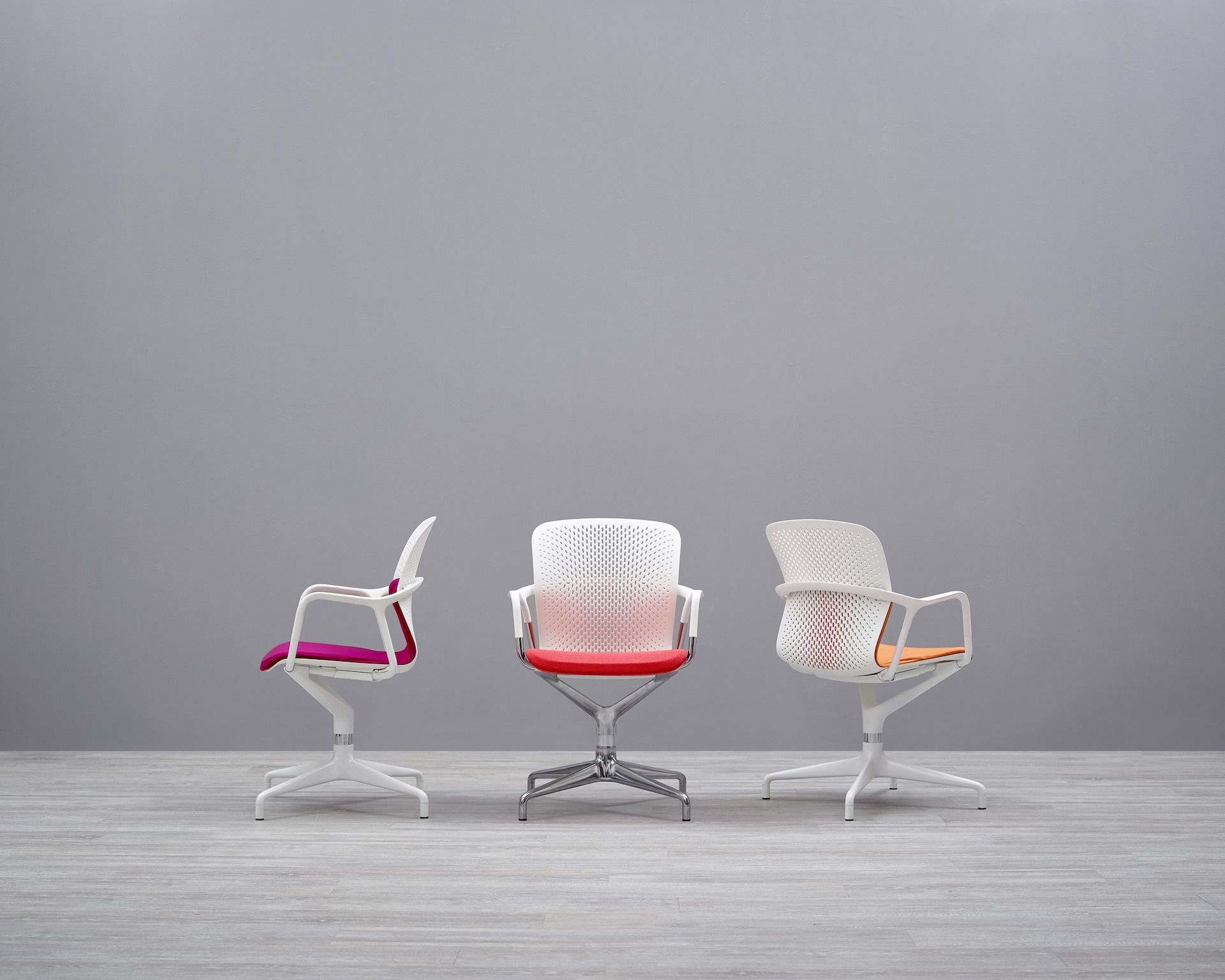 KEYN Swivel with 4spoke base chair By Herman Miller design forpeople