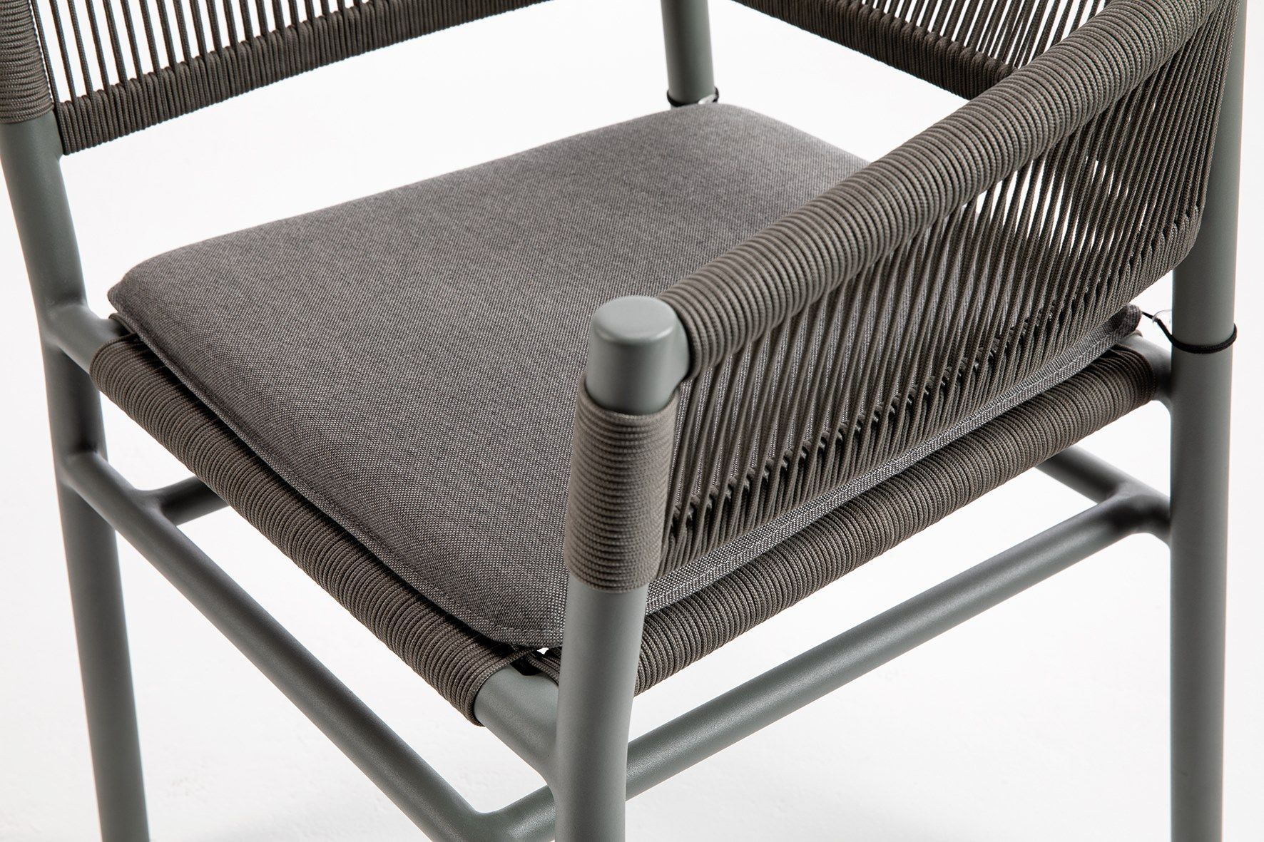 KILT Stackable rope garden chair By Ethimo design Marcello Ziliani