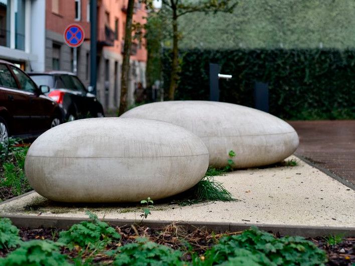 Seduta da esterni in calcestruzzo PEBBLES - KRAUSZ High Tech Stone ...