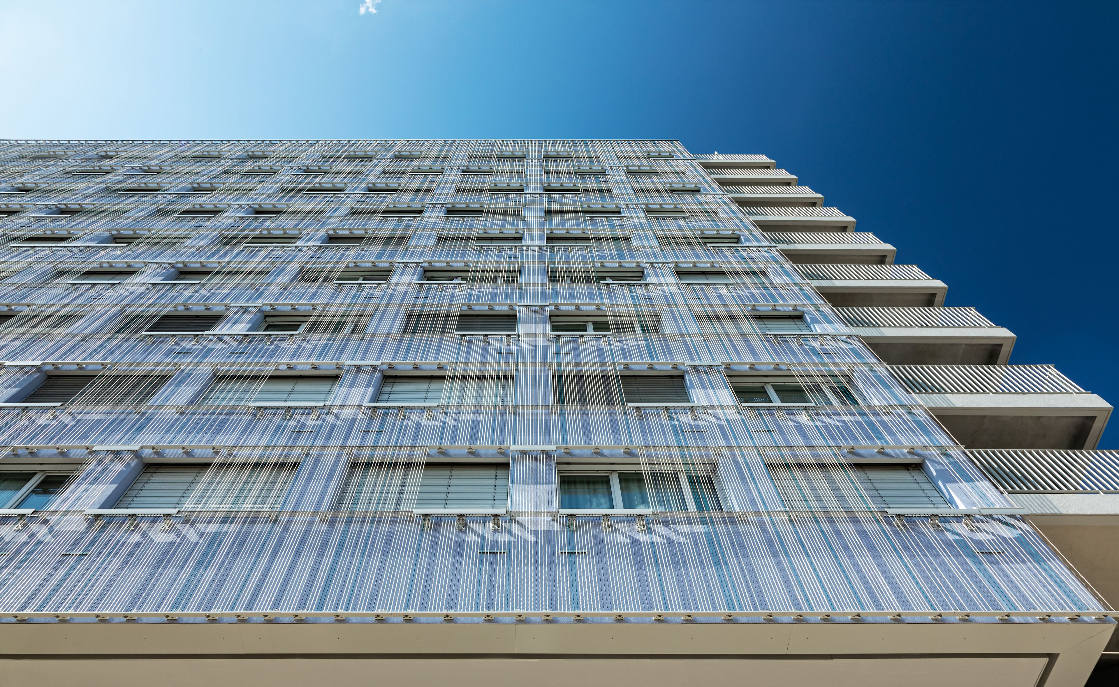 CLADDING KLEY STUDENT RESIDENCE by Kriskadecor - Facciata frangisole in catene di alluminio - 9