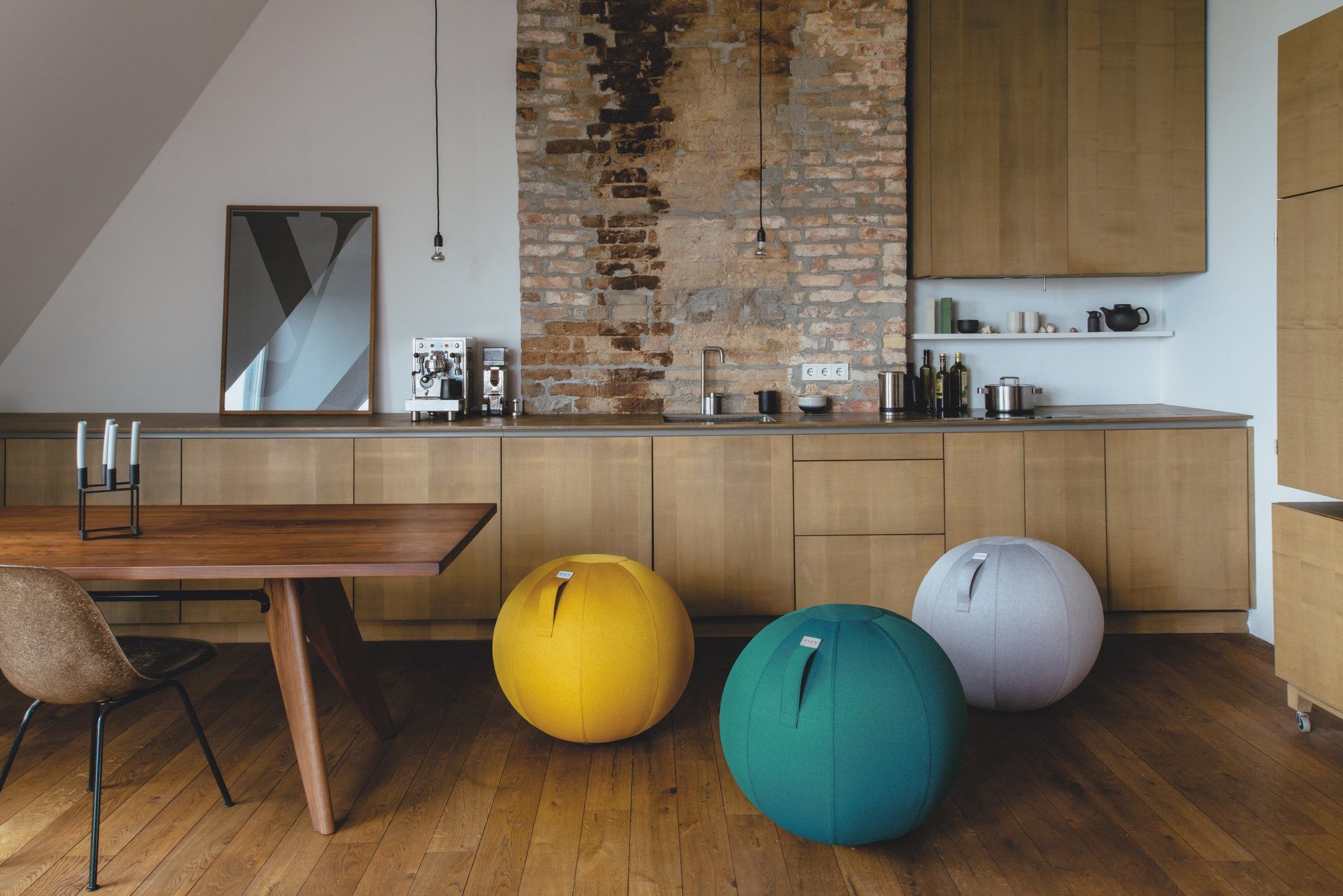 Inflatable polyester pouf with removable lining LEIV By VLUV