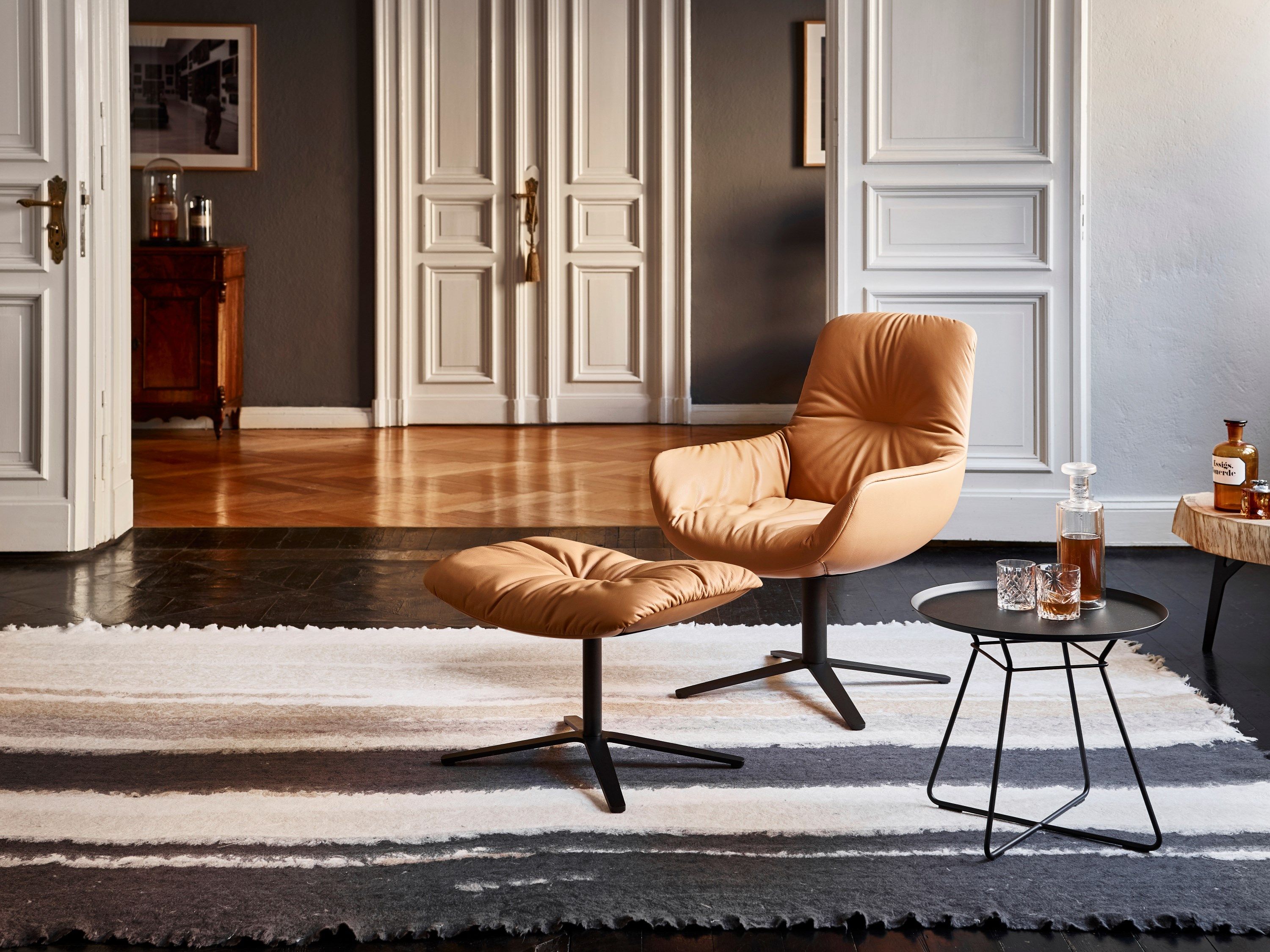 LEYA COFFEE TABLE Round side table By Freifrau design Hoffmann Kahleyss