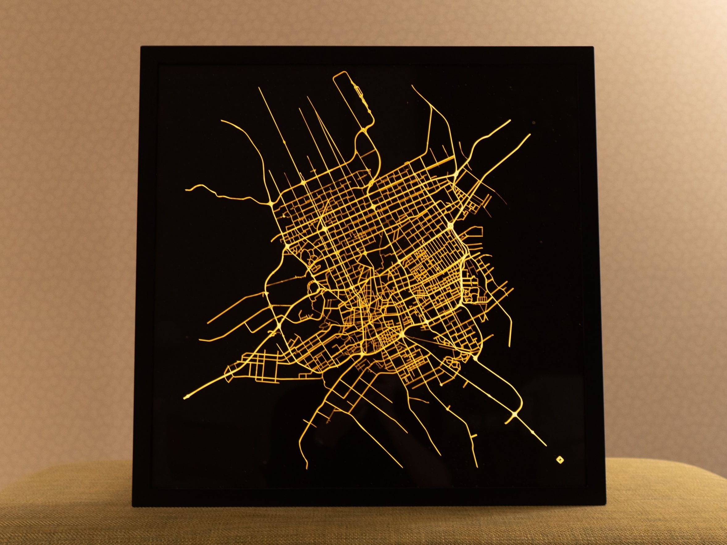 LIGHTBOX CITY GAZING Painting with light By VOUW