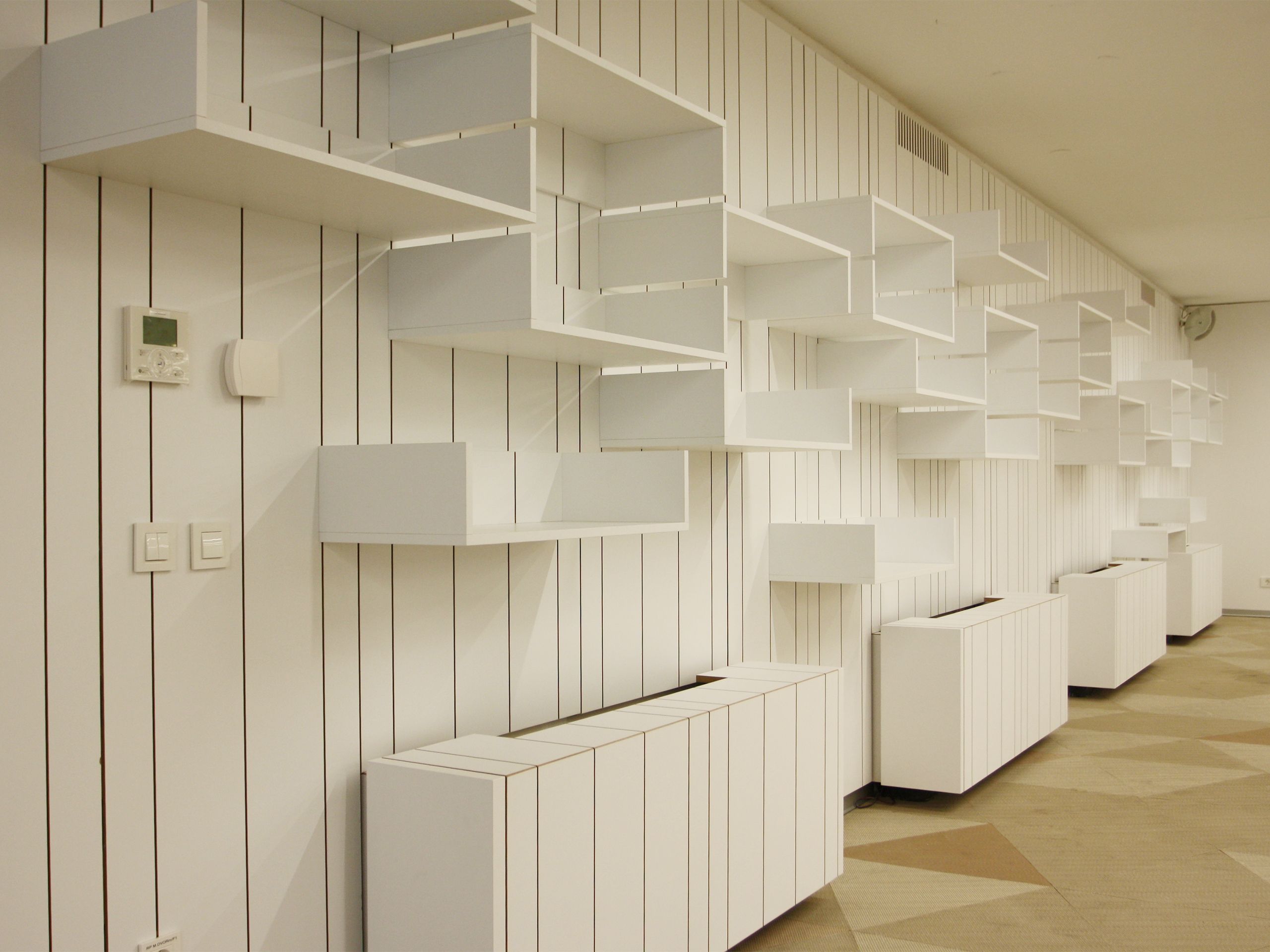 LIND by Dizzconcept - Arredo per negozi in MDF - 4