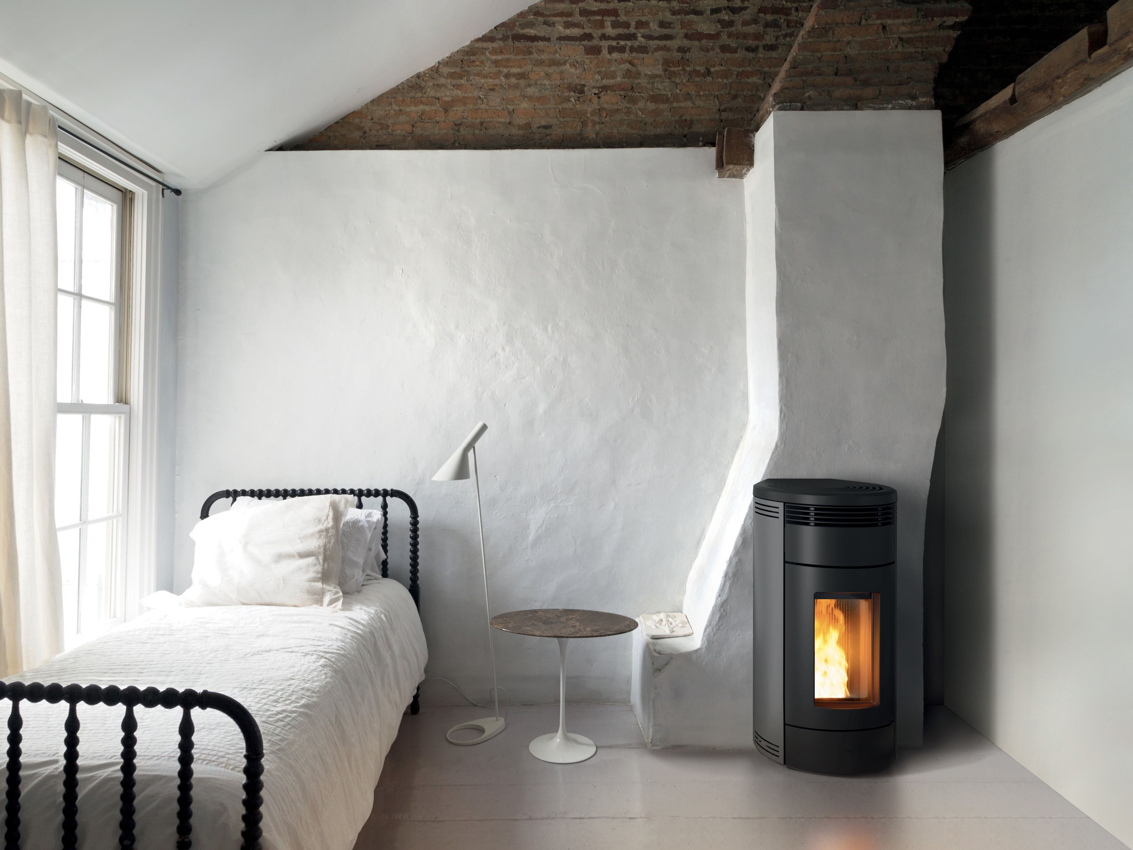 LOOP by MCZ - Stufa a pellet per riscaldamento aria