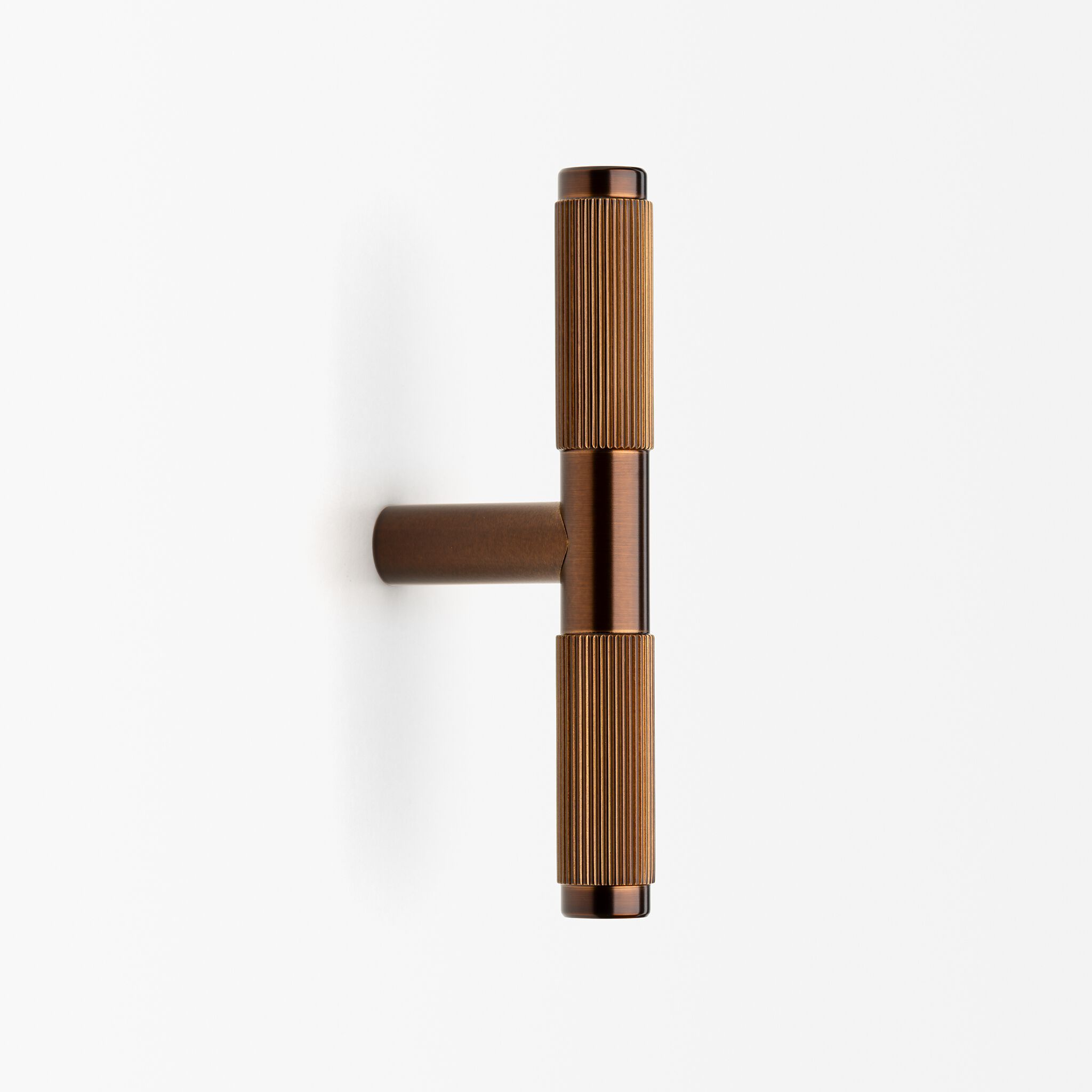 LINEAR T-PULL by Lo & Co Interiors - Pomello in ottone - 8