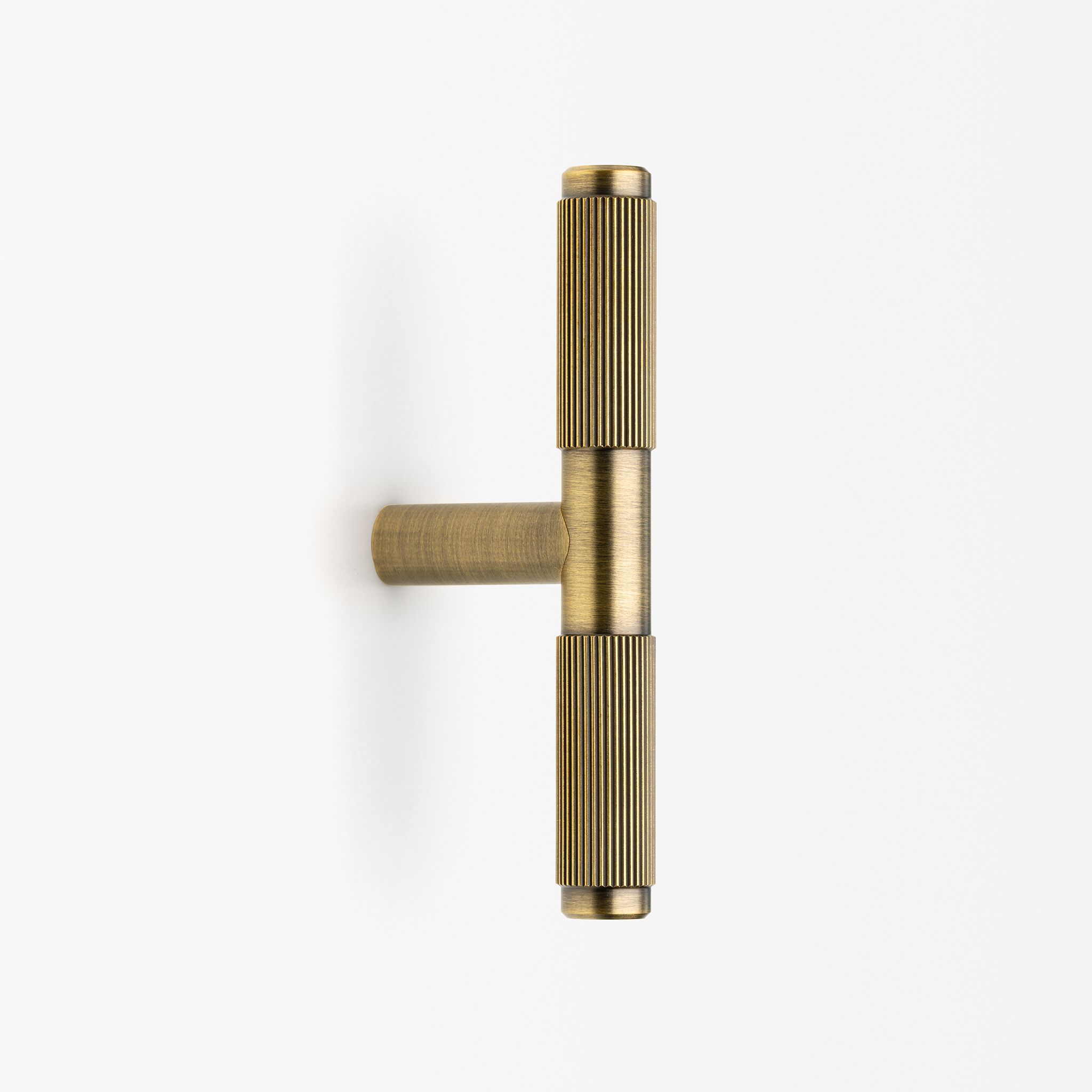 LINEAR T-PULL by Lo & Co Interiors - Pomello in ottone - 2