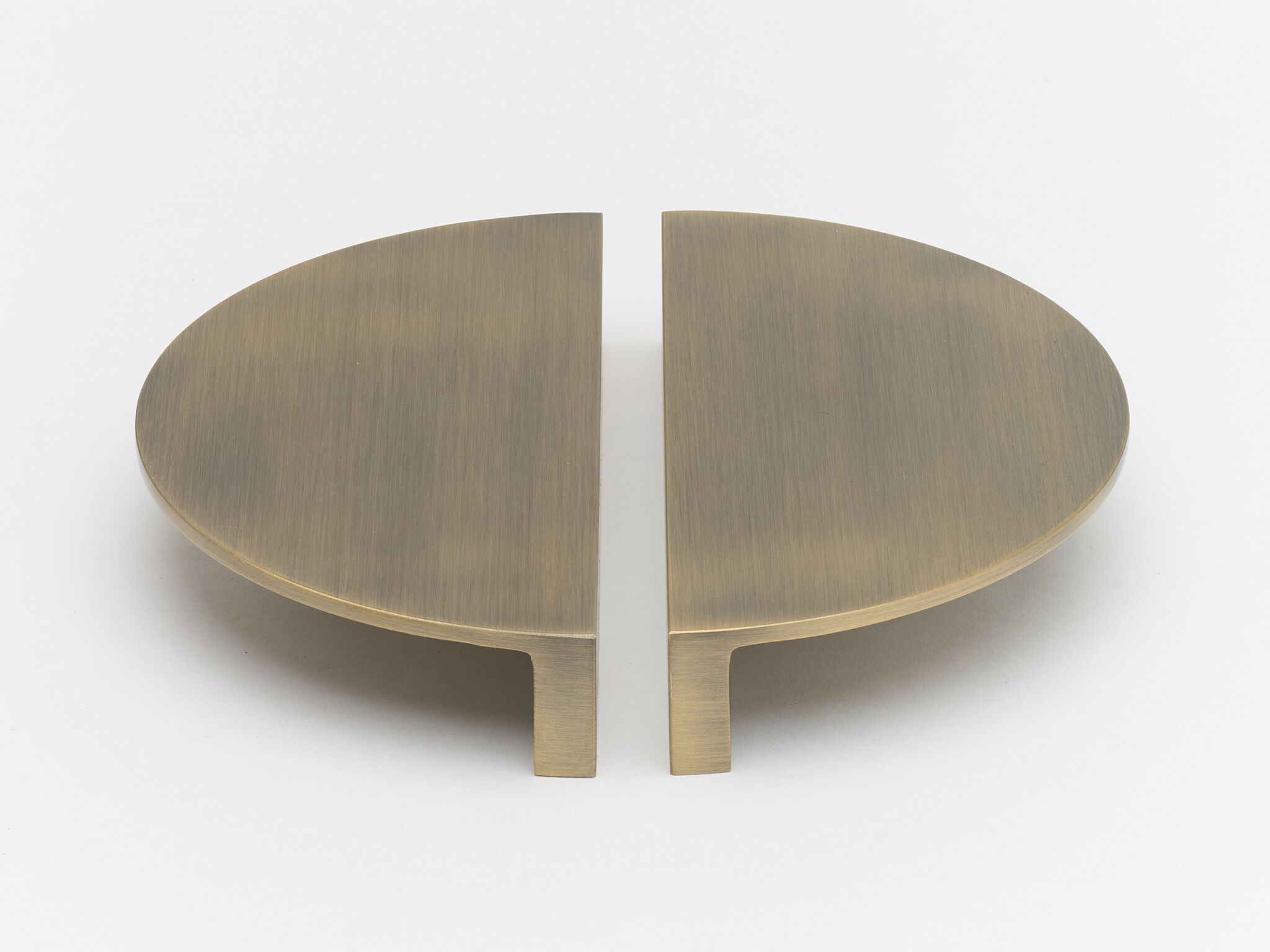 LUNA by Lo & Co Interiors - Maniglia in ottone