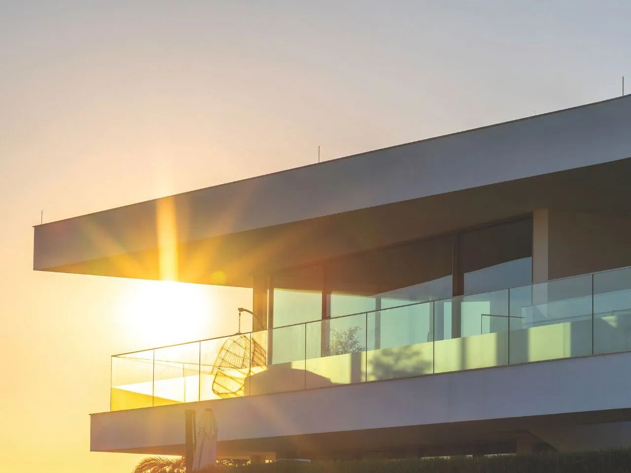 PARAPETTO FOTOVOLTAICO by Lumyra Energy - Parapetto fotovoltaico