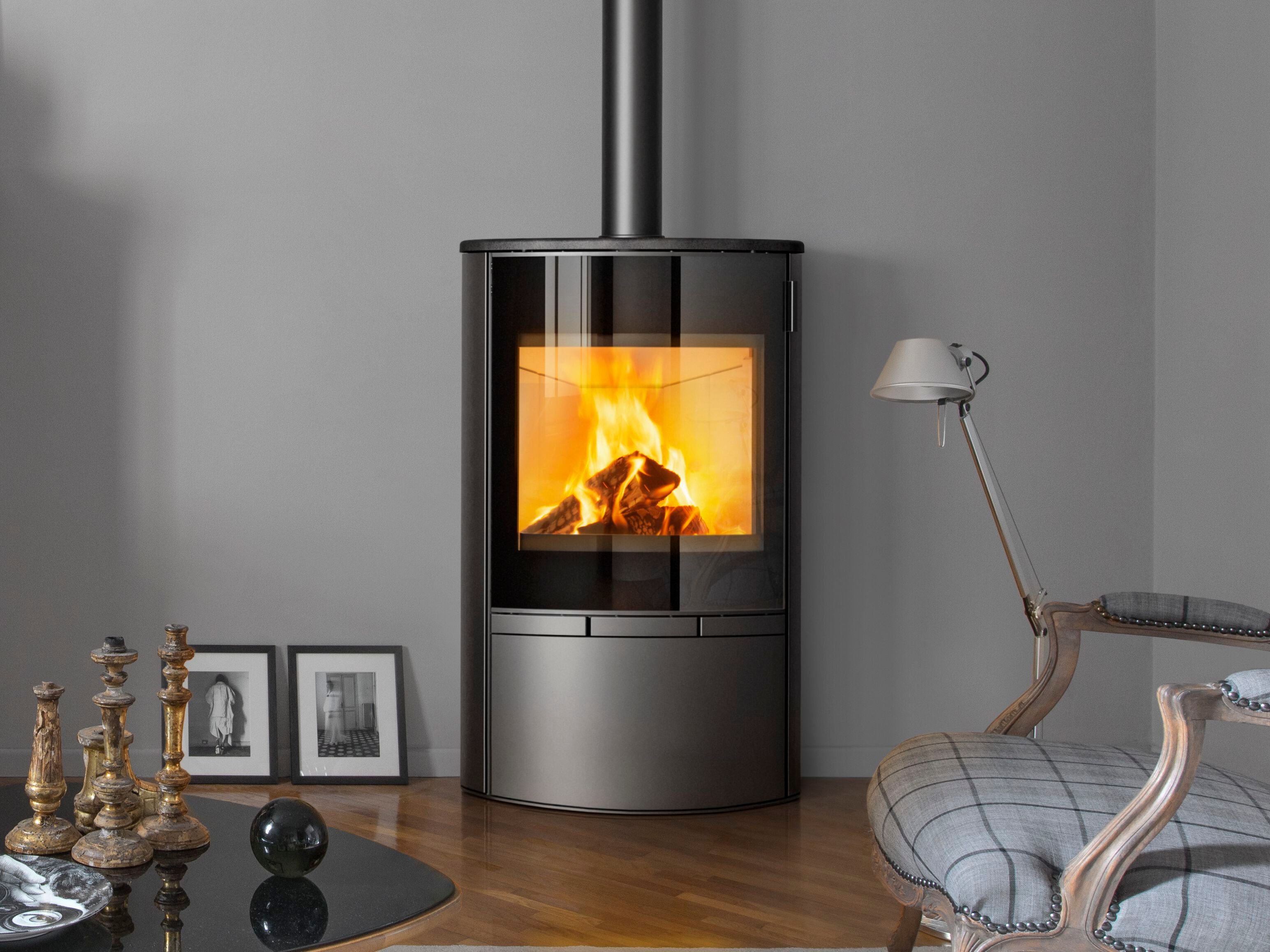 SAYA by MCZ - Stufa a legna in acciaio
