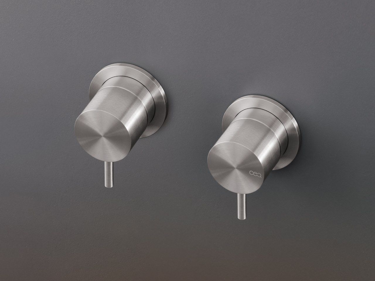 MILO360 54 by Ceadesign - Gruppo 2 rubinetti apri/chiudi a parete