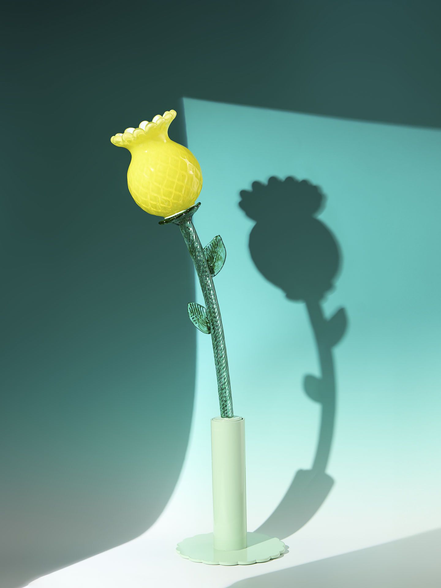 FLOWERS IN WONDERLAND Table lamp By MULTIFORME