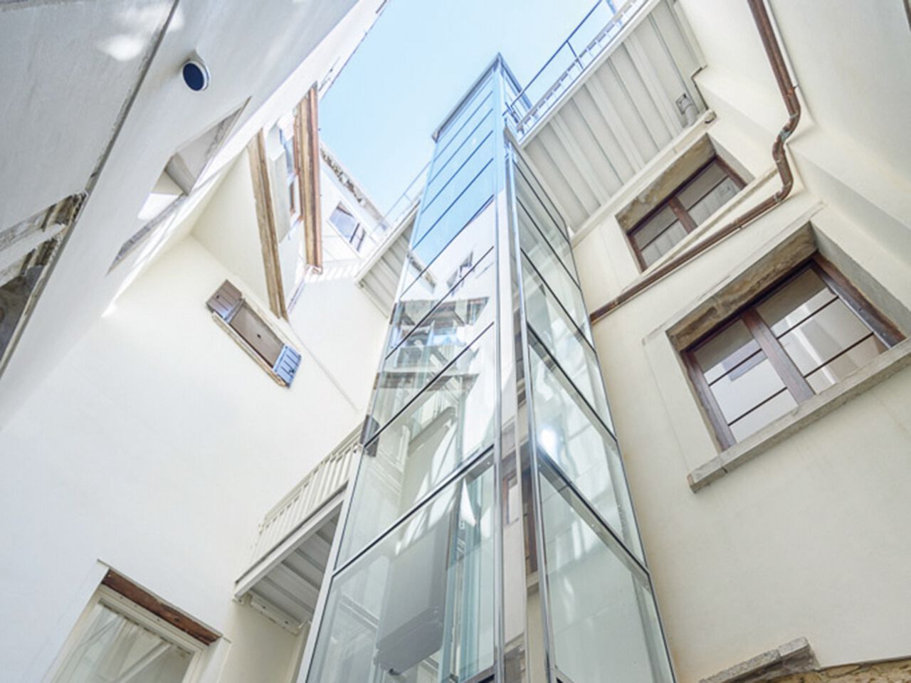 SUITE by NOVA Elevators - Miniascensore elettrico per esterni