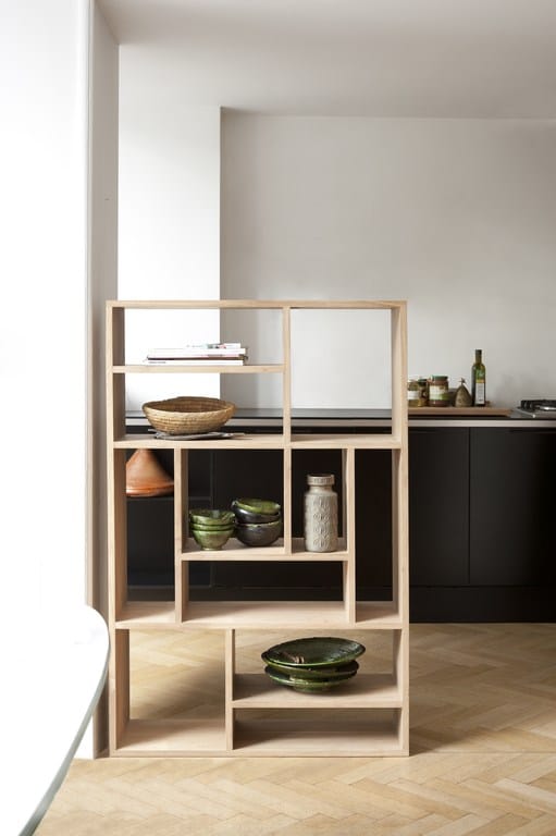 OAK M SMALL Open solid wood bookcase By Ethnicraft design Alain Van Havre