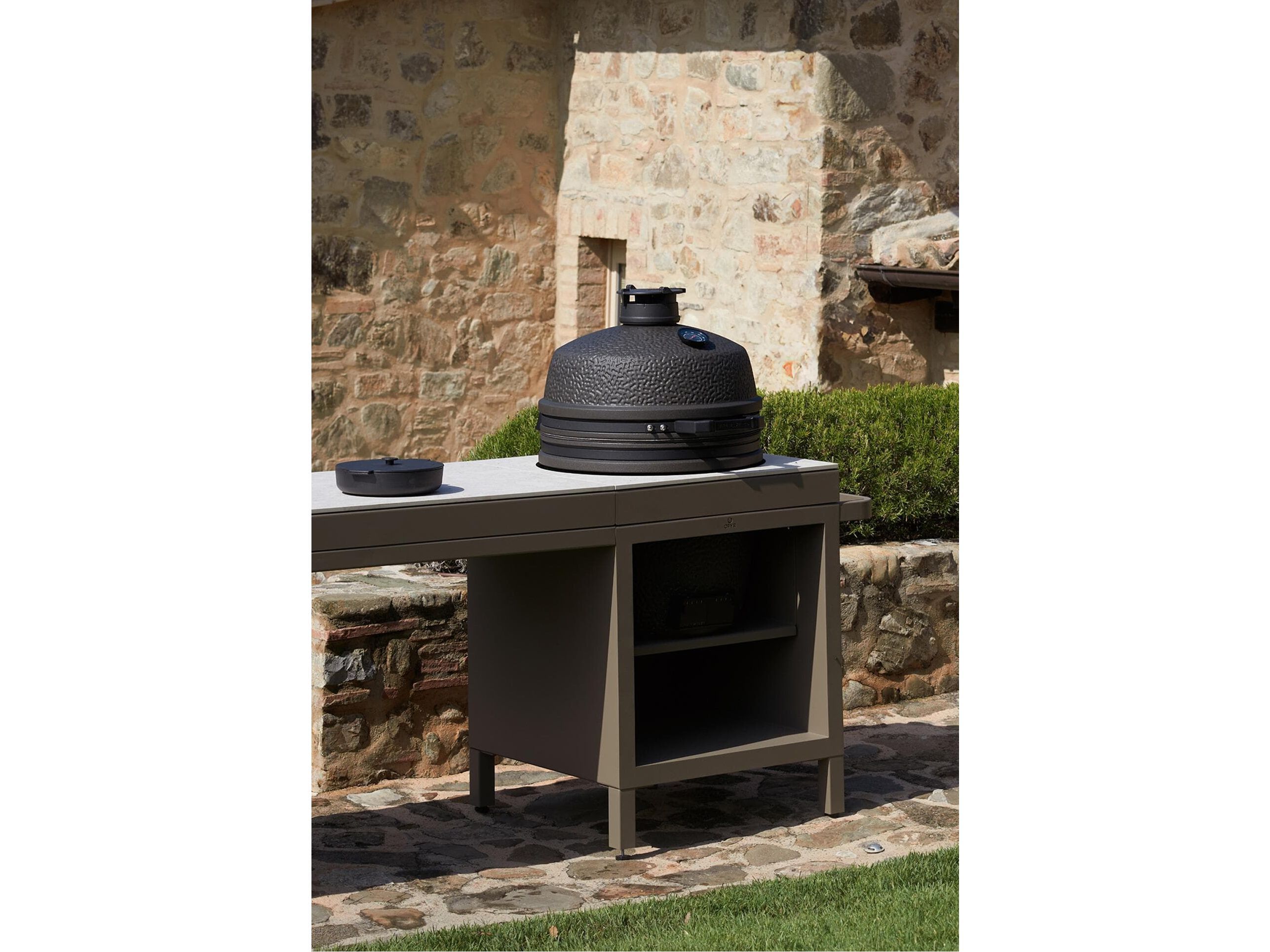 OFYR PRO CONNECT TAUPE X THE BASTARD PRO GRAPHITE by OFYR - Cucina da esterno in alluminio con barbecue - 2