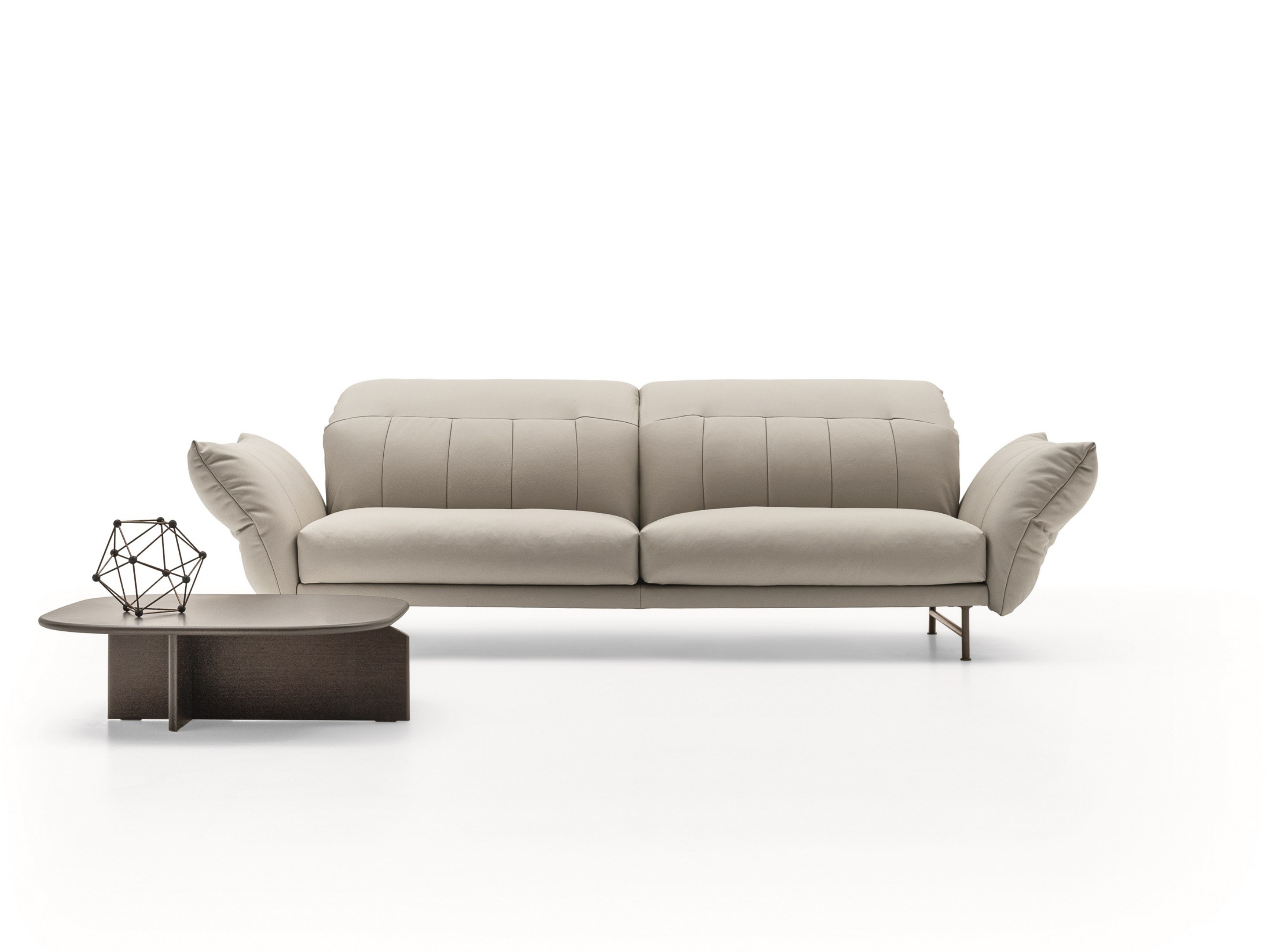 ON LINE 3 seater leather sofa By Ditre Italia design Anna von Schewen